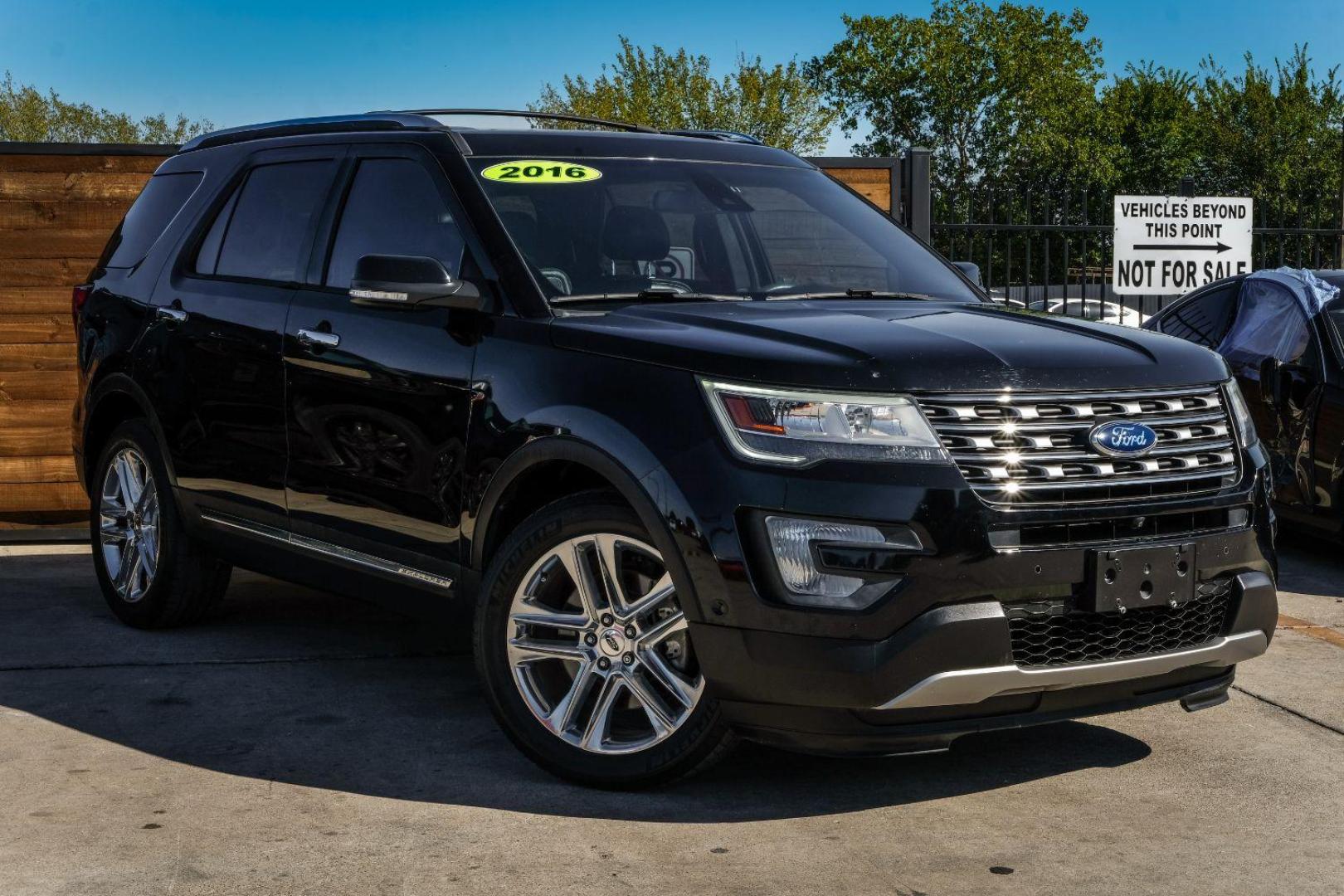 2016 BLACK Ford Explorer Limited FWD (1FM5K7FH8GG) with an 2.3L L4 DOHC 16V engine, 6-Speed Automatic transmission, located at 2401 E Main St., Grand Prairie, TX, 75050, (972) 262-4440, 32.748981, -96.969643 - Photo#3