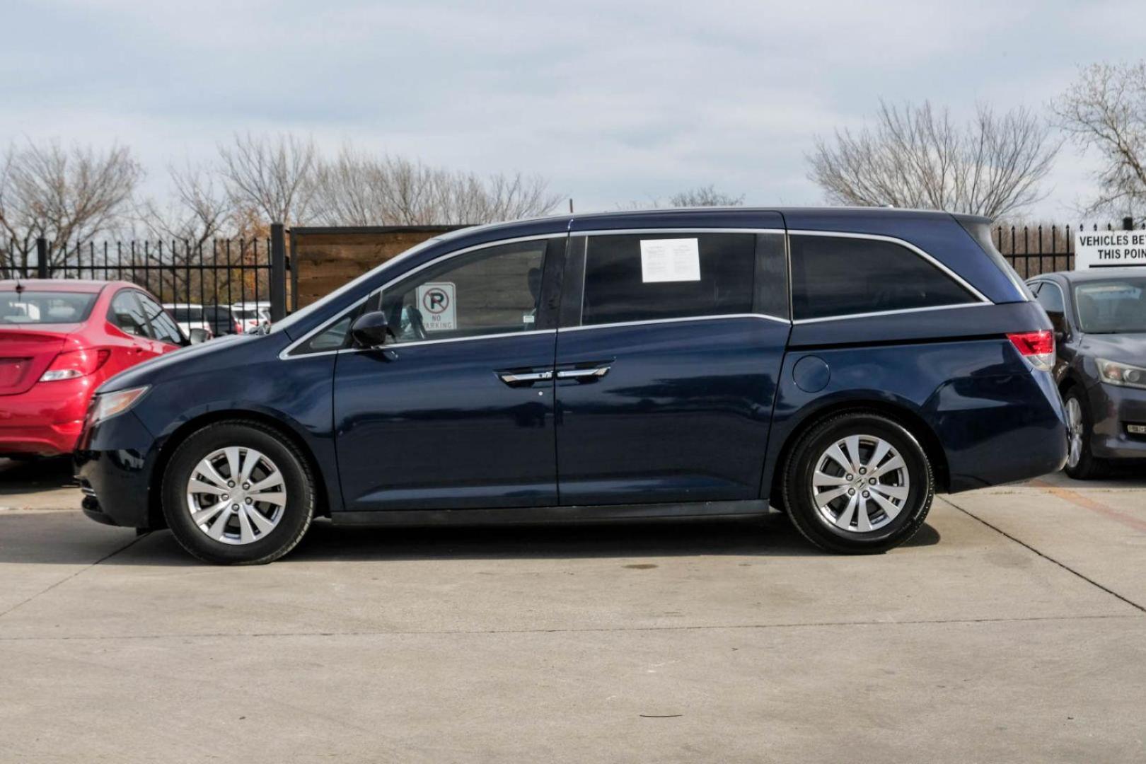 2015 BLUE Honda Odyssey EX-L (5FNRL5H65FB) with an 3.5L V6 SOHC 24V engine, 6-Speed Automatic transmission, located at 2401 E Main St., Grand Prairie, TX, 75050, (972) 262-4440, 32.748981, -96.969643 - Photo#8