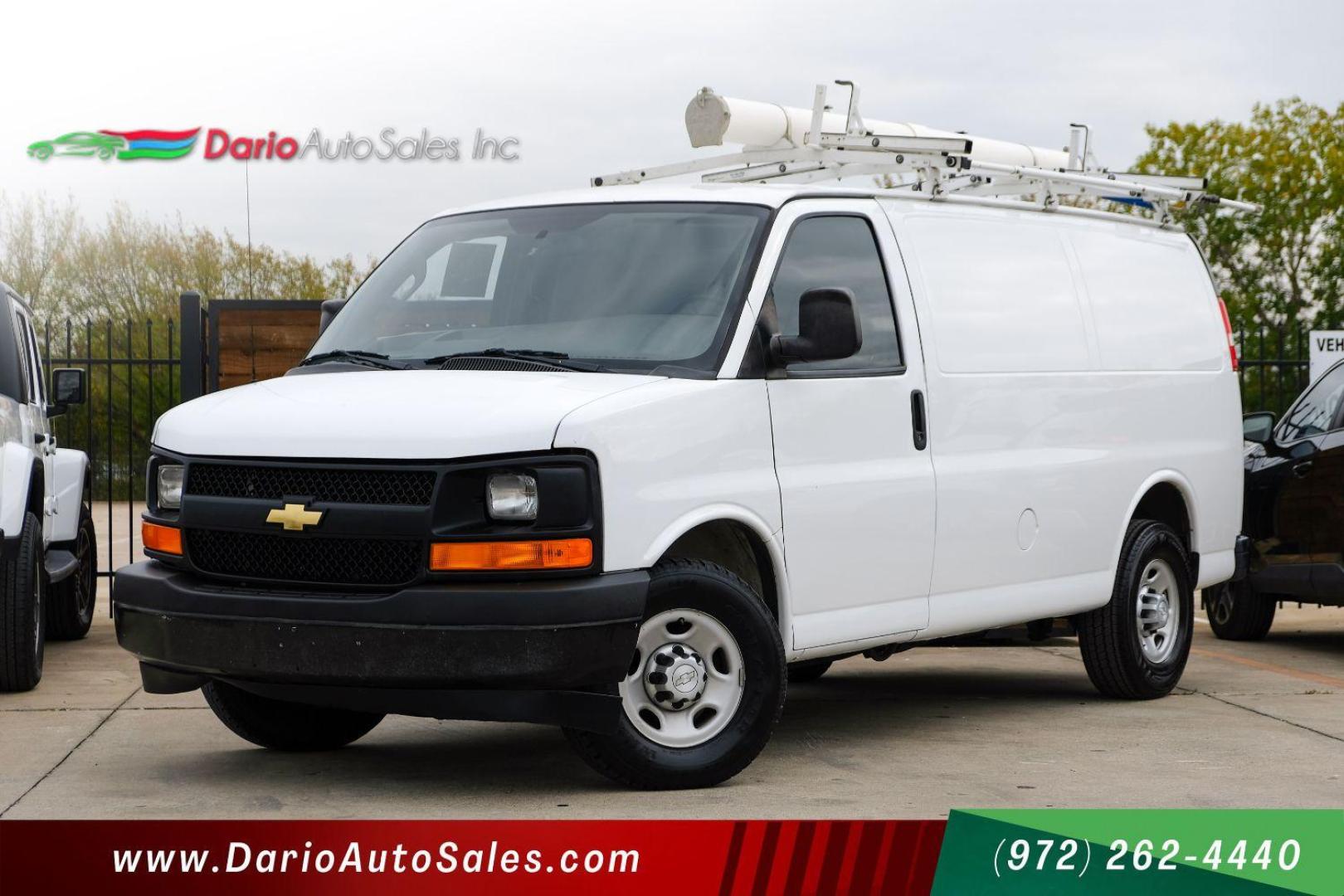 2017 WHITE Chevrolet Express 2500 Cargo (1GCWGAFF9H1) with an 4.8L V8 FFV engine, 6-Speed Automatic transmission, located at 2401 E Main St., Grand Prairie, TX, 75050, (972) 262-4440, 32.748981, -96.969643 - Photo#0