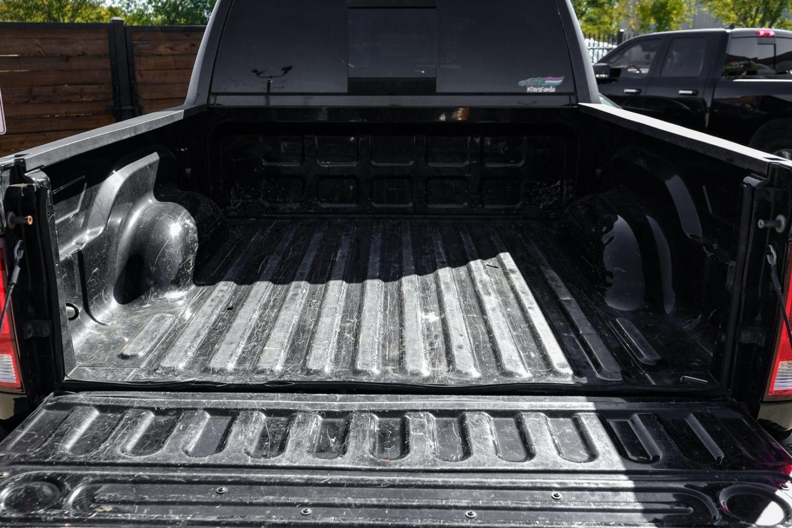 2014 BLACK RAM 1500 SLT Crew Cab SWB 4WD (1C6RR7LT0ES) with an 5.7L V8 OHV 16V engine, 8-Speed Automatic transmission, located at 2401 E Main St., Grand Prairie, TX, 75050, (972) 262-4440, 32.748981, -96.969643 - Photo#45