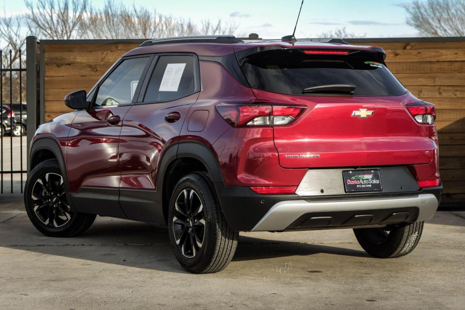 2021 RED Chevrolet Trailblazer LT (KL79MPSL0MB) with an 1.3L L3 DOHC 12V engine, 9-Speed Automatic transmission, located at 2401 E Main St., Grand Prairie, TX, 75050, (972) 262-4440, 32.748981, -96.969643 - Photo#7