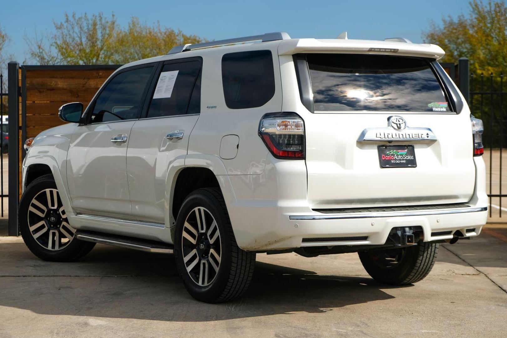 2016 WHITE Toyota 4Runner SR5 2WD (JTEZU5JR9G5) with an 4.0L V6 DOHC 24V engine, 5-Speed Automatic transmission, located at 2401 E Main St., Grand Prairie, TX, 75050, (972) 262-4440, 32.748981, -96.969643 - Photo#7