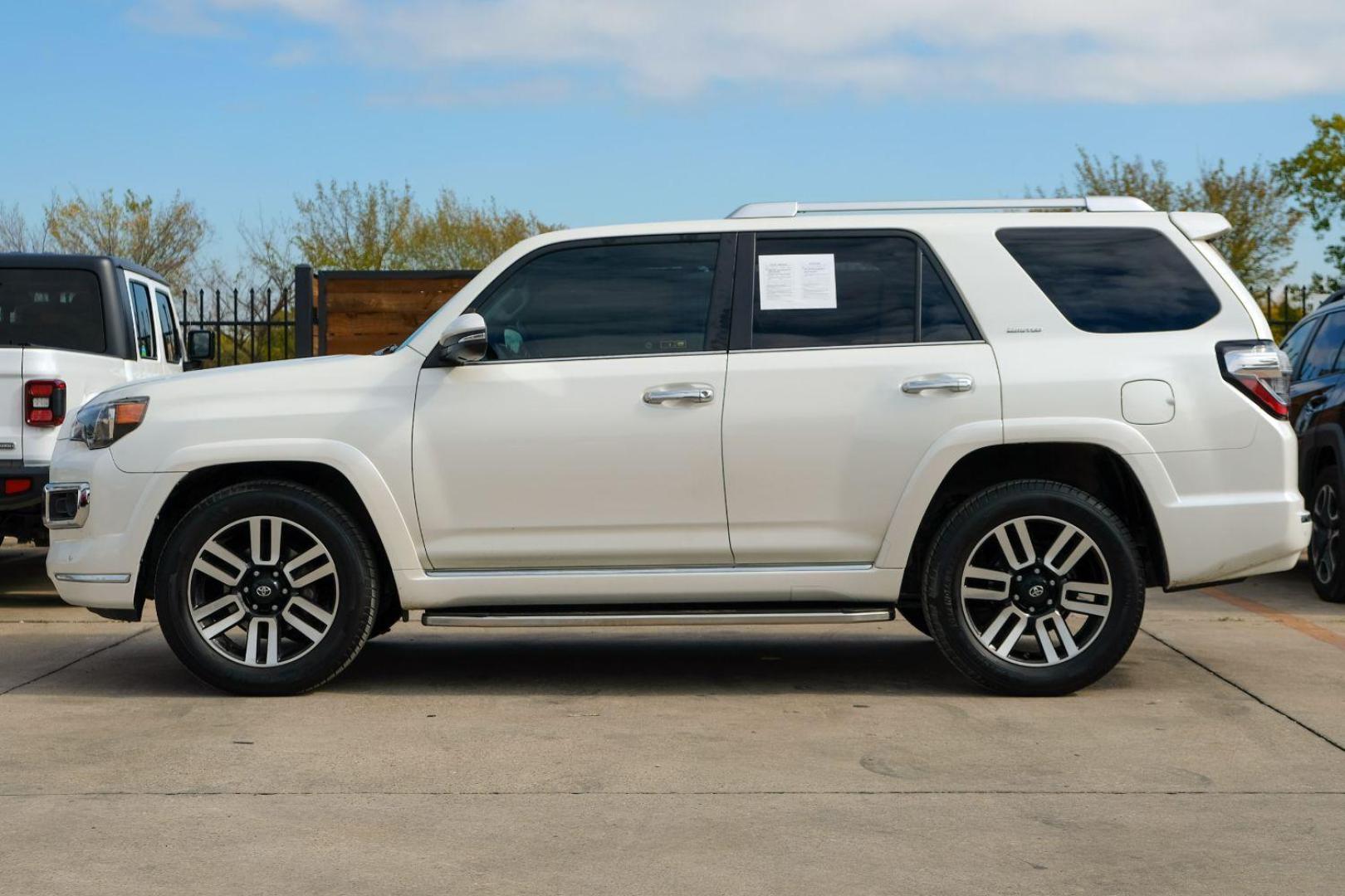 2016 WHITE Toyota 4Runner SR5 2WD (JTEZU5JR9G5) with an 4.0L V6 DOHC 24V engine, 5-Speed Automatic transmission, located at 2401 E Main St., Grand Prairie, TX, 75050, (972) 262-4440, 32.748981, -96.969643 - Photo#8