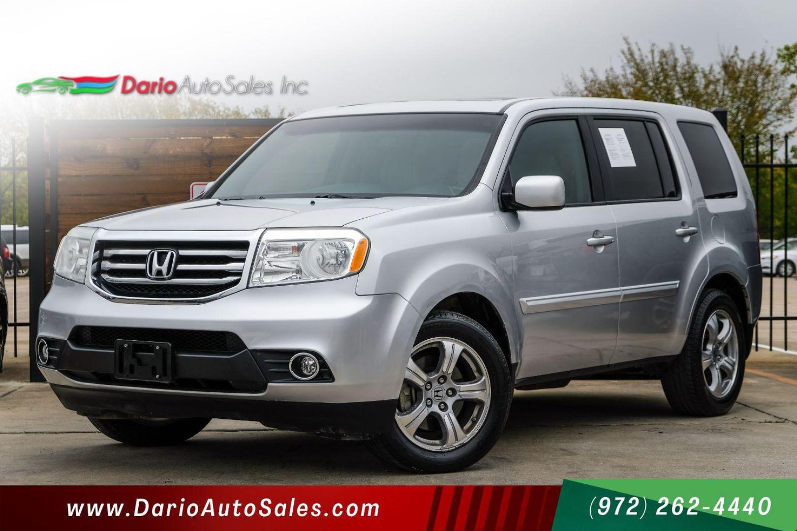 2013 SILVER Honda Pilot EX-L 2WD 5-Spd AT (5FNYF3H50DB) with an 3.5L V6 SOHC 24V engine, 5-Speed Automatic transmission, located at 2401 E Main St., Grand Prairie, TX, 75050, (972) 262-4440, 32.748981, -96.969643 - Photo#0