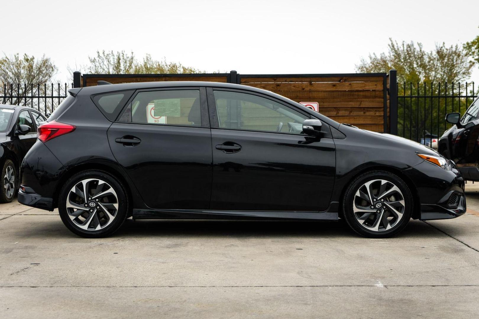 2016 Black Scion iM CVT (JTNKARJE2GJ) with an 1.8L L4 DOHC 16V engine, Continuously Variable Transmission transmission, located at 2401 E Main St., Grand Prairie, TX, 75050, (972) 262-4440, 32.748981, -96.969643 - Photo#4