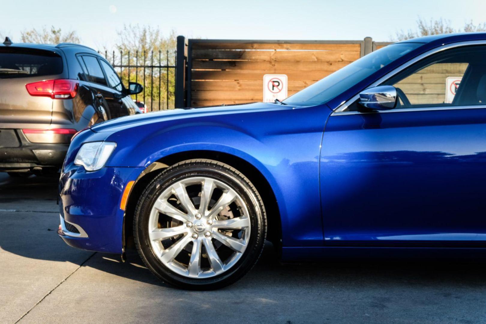 2019 BLUE Chrysler 300 Touring (2C3CCAAG0KH) with an 3.6L V6 SOHC 24V engine, 8-Speed Automatic transmission, located at 2401 E Main St., Grand Prairie, TX, 75050, (972) 262-4440, 32.748981, -96.969643 - Photo#9