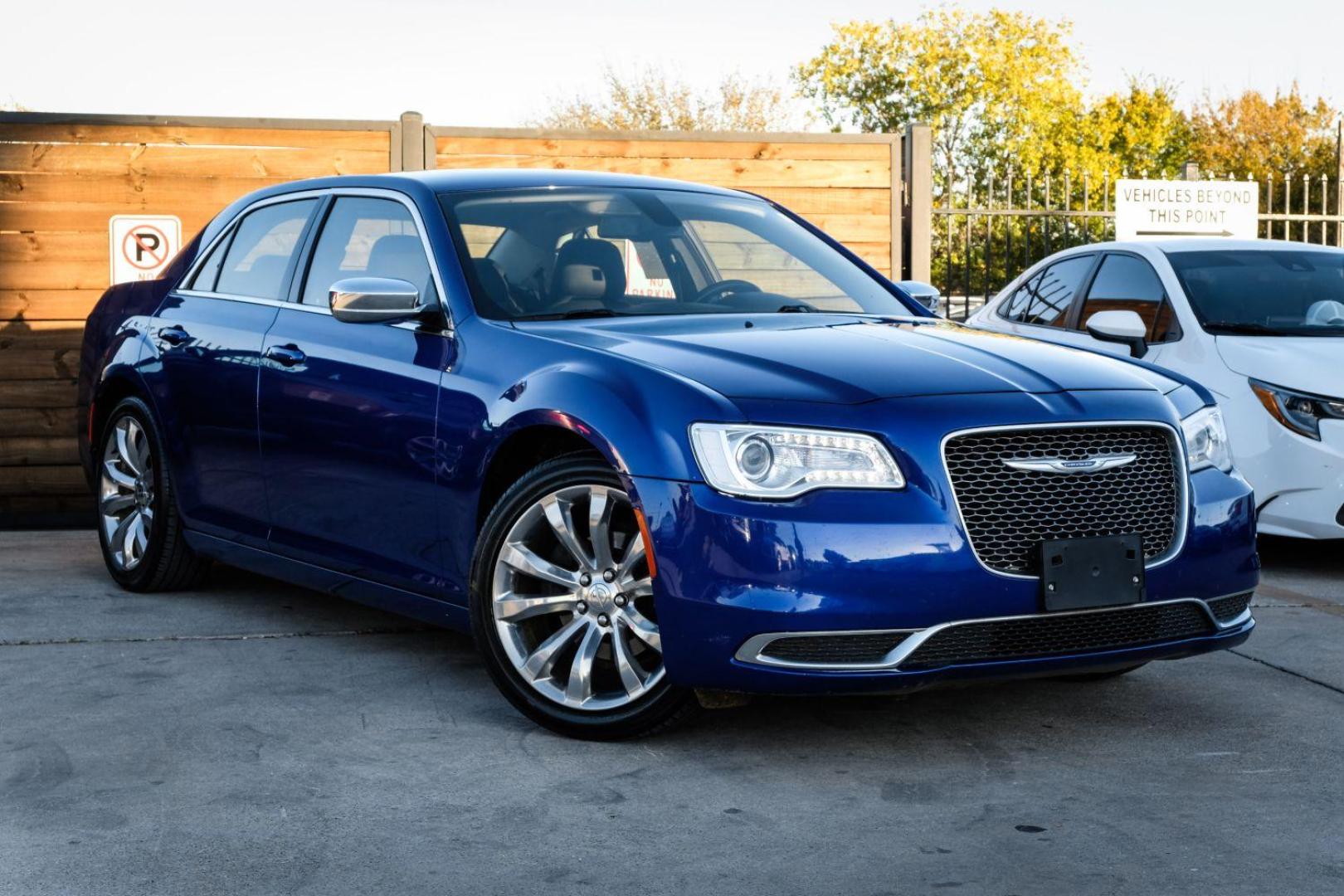 2019 BLUE Chrysler 300 Touring (2C3CCAAG0KH) with an 3.6L V6 SOHC 24V engine, 8-Speed Automatic transmission, located at 2401 E Main St., Grand Prairie, TX, 75050, (972) 262-4440, 32.748981, -96.969643 - Photo#3