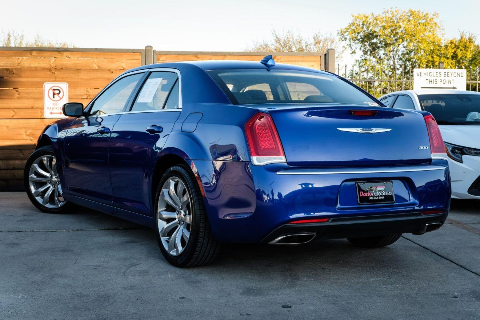 2019 BLUE Chrysler 300 Touring (2C3CCAAG0KH) with an 3.6L V6 SOHC 24V engine, 8-Speed Automatic transmission, located at 2401 E Main St., Grand Prairie, TX, 75050, (972) 262-4440, 32.748981, -96.969643 - Photo#7