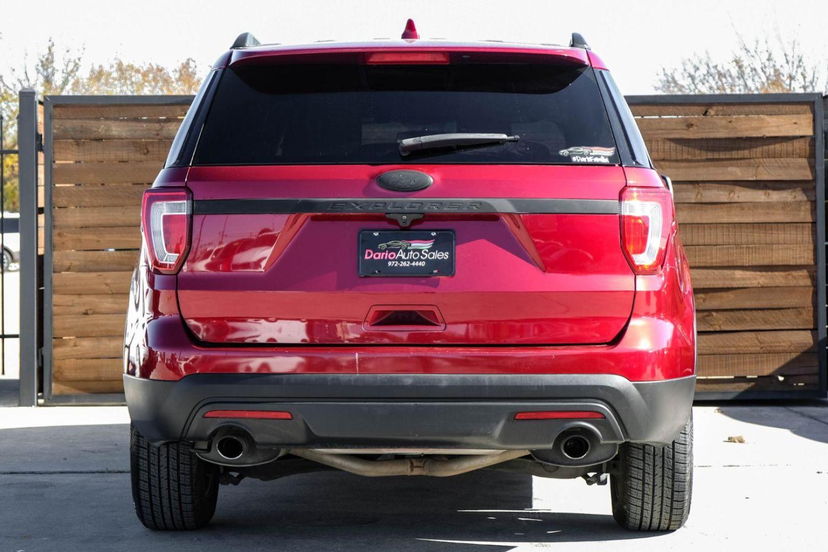 2017 RED Ford Explorer Base FWD (1FM5K7B86HG) with an 3.5L V6 DOHC 24V engine, 6-Speed Automatic transmission, located at 2401 E Main St., Grand Prairie, TX, 75050, (972) 262-4440, 32.748981, -96.969643 - Photo#6