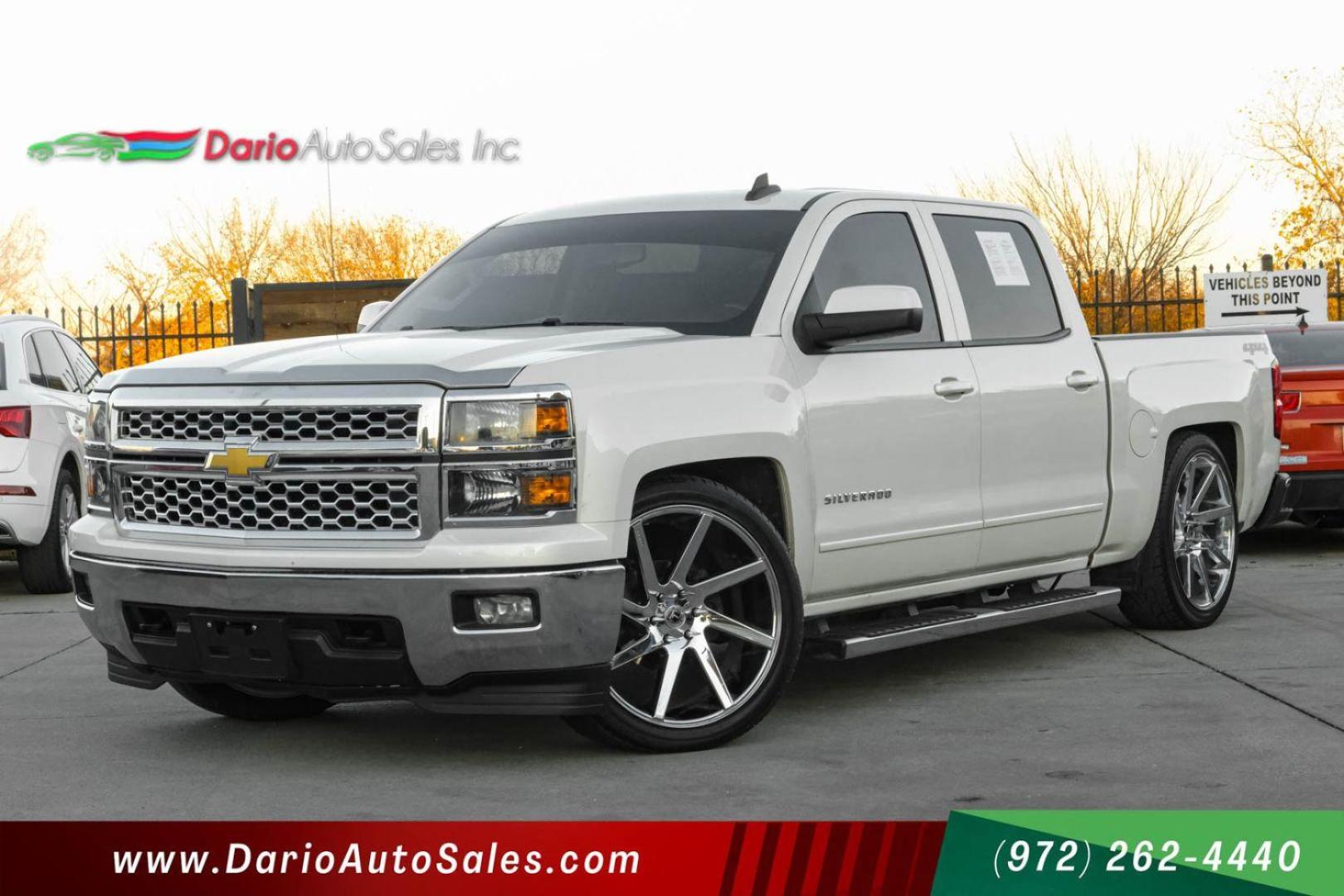 2015 WHITE Chevrolet Silverado 1500 LT Crew Cab 4WD (3GCUKRECXFG) with an 5.3L V8 OHV 16V engine, 6-Speed Automatic transmission, located at 2401 E Main St., Grand Prairie, TX, 75050, (972) 262-4440, 32.748981, -96.969643 - Photo#0