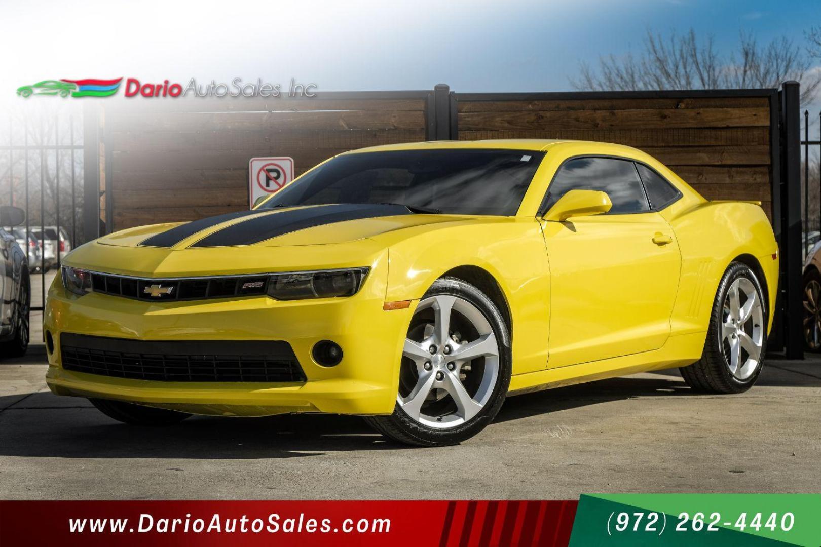 2015 YELLOW Chevrolet Camaro 2LT Coupe (2G1FF1E39F9) with an 3.6L V6 DOHC 24V FFV engine, 6-Speed Automatic transmission, located at 2401 E Main St., Grand Prairie, TX, 75050, (972) 262-4440, 32.748981, -96.969643 - Photo#0