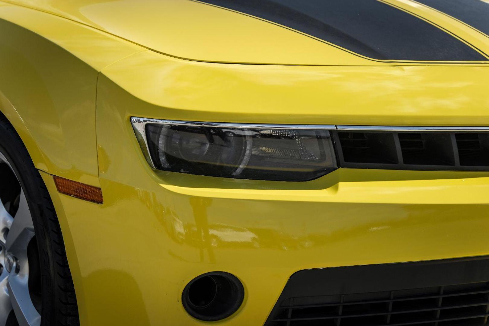 2015 YELLOW Chevrolet Camaro 2LT Coupe (2G1FF1E39F9) with an 3.6L V6 DOHC 24V FFV engine, 6-Speed Automatic transmission, located at 2401 E Main St., Grand Prairie, TX, 75050, (972) 262-4440, 32.748981, -96.969643 - Photo#36