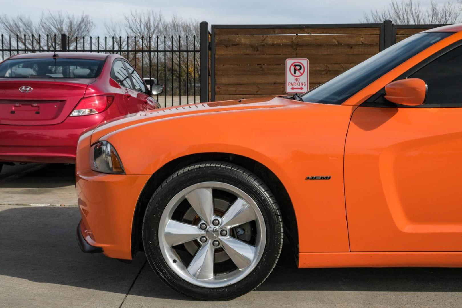 2014 ORANGE Dodge Charger R/T (2C3CDXCTXEH) with an 5.7L V8 OHV 16V engine, 5-Speed Automatic transmission, located at 2401 E Main St., Grand Prairie, TX, 75050, (972) 262-4440, 32.748981, -96.969643 - Photo#9