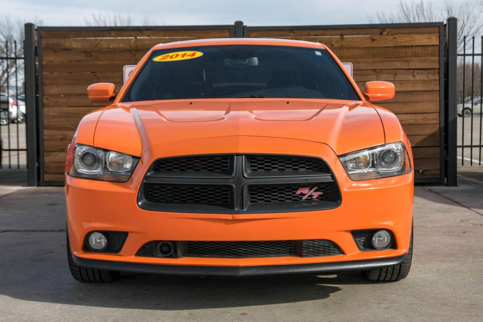 2014 ORANGE Dodge Charger R/T (2C3CDXCTXEH) with an 5.7L V8 OHV 16V engine, 5-Speed Automatic transmission, located at 2401 E Main St., Grand Prairie, TX, 75050, (972) 262-4440, 32.748981, -96.969643 - Photo#2