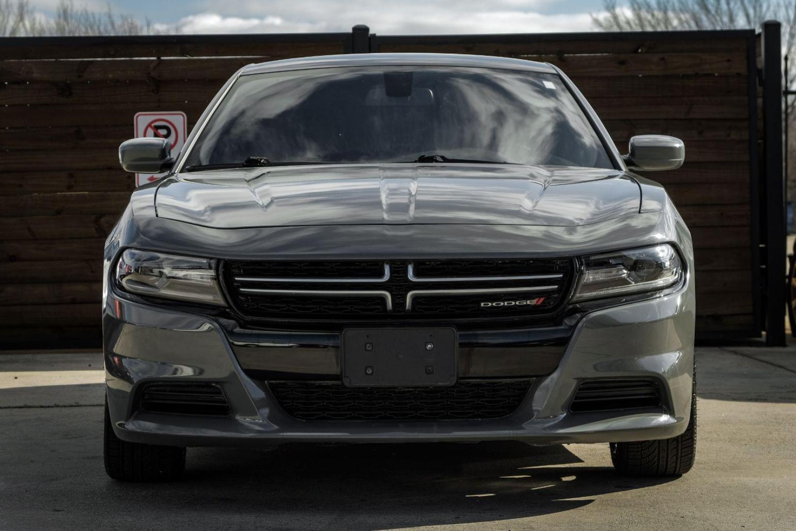 2017 GRAY Dodge Charger SE (2C3CDXBG6HH) with an 3.6L V6 DOHC 24V engine, 8-Speed Automatic transmission, located at 2401 E Main St., Grand Prairie, TX, 75050, (972) 262-4440, 32.748981, -96.969643 - Photo#2