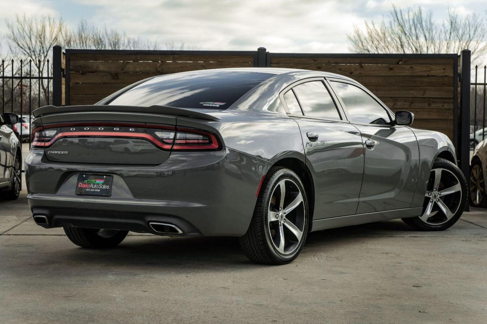 2017 GRAY Dodge Charger SE (2C3CDXBG6HH) with an 3.6L V6 DOHC 24V engine, 8-Speed Automatic transmission, located at 2401 E Main St., Grand Prairie, TX, 75050, (972) 262-4440, 32.748981, -96.969643 - Photo#5