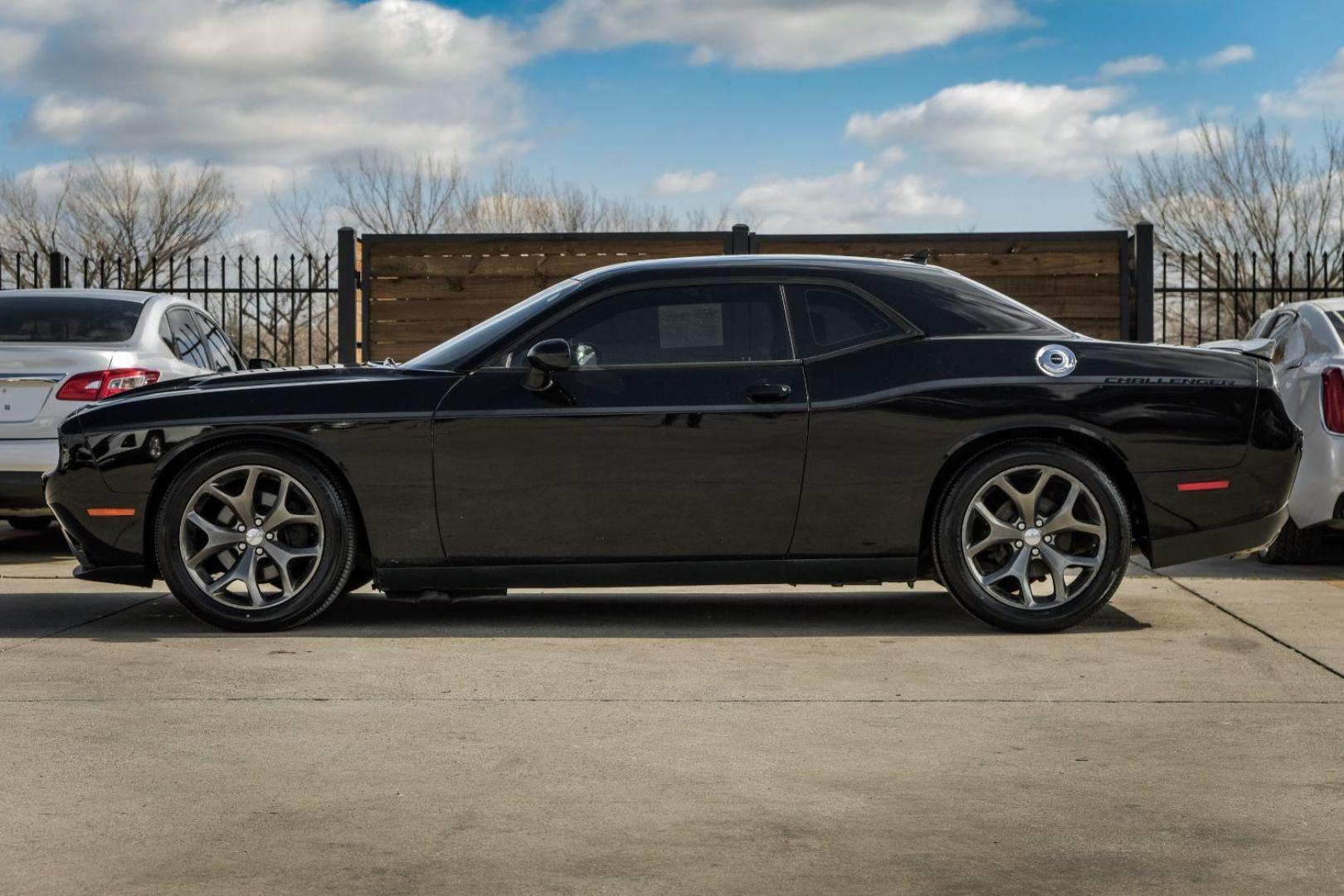 2015 BLACK Dodge Challenger SXT (2C3CDZAG6FH) with an 3.6L V6 DOHC 24V engine, 5-Speed Automatic transmission, located at 2401 E Main St., Grand Prairie, TX, 75050, (972) 262-4440, 32.748981, -96.969643 - Photo#8