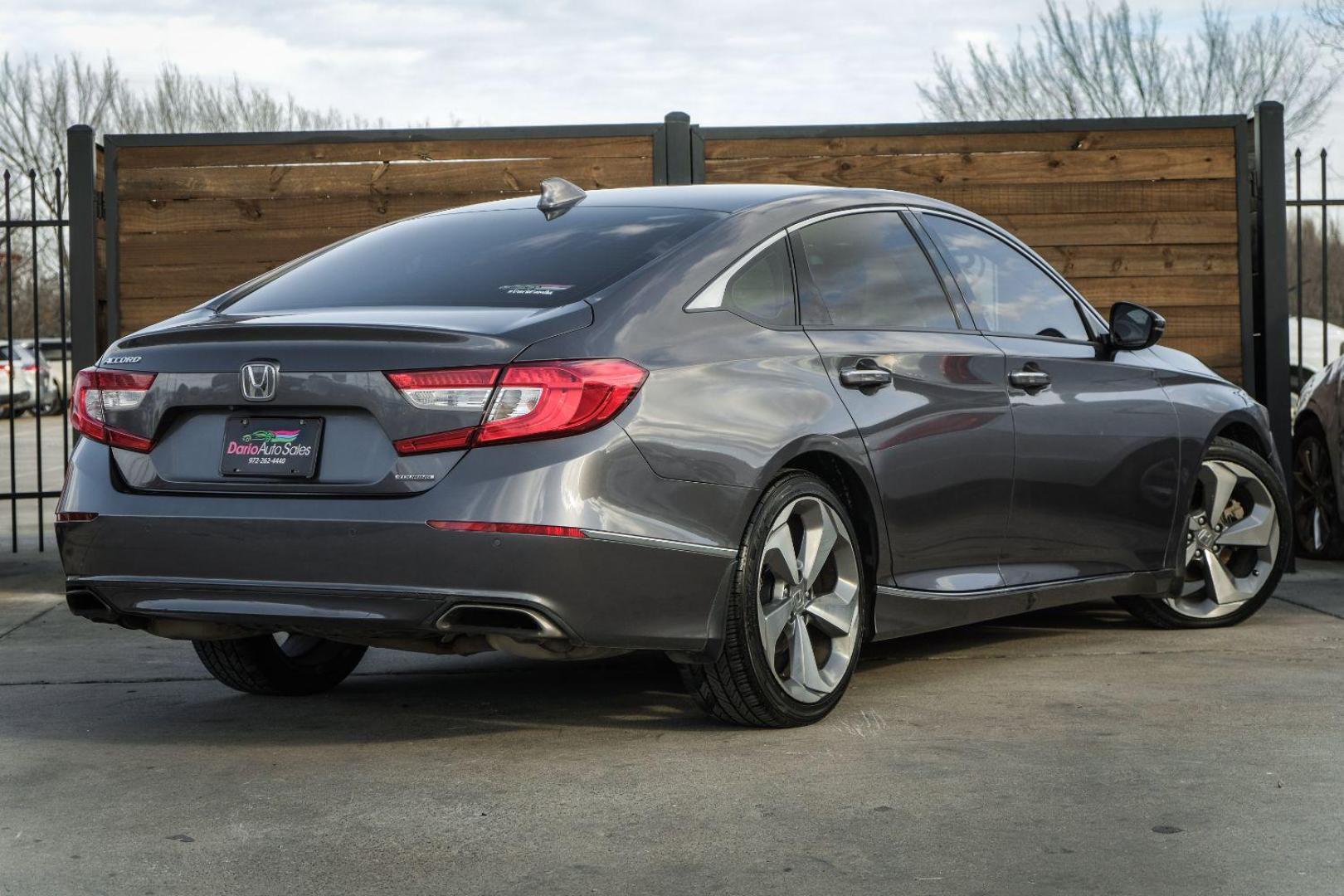 2018 GRAY Honda Accord Touring CVT (1HGCV1F95JA) with an 1.5L L4 DOHC 16V TURBO engine, Continuously Variable Transmission transmission, located at 2401 E Main St., Grand Prairie, TX, 75050, (972) 262-4440, 32.748981, -96.969643 - Photo#5