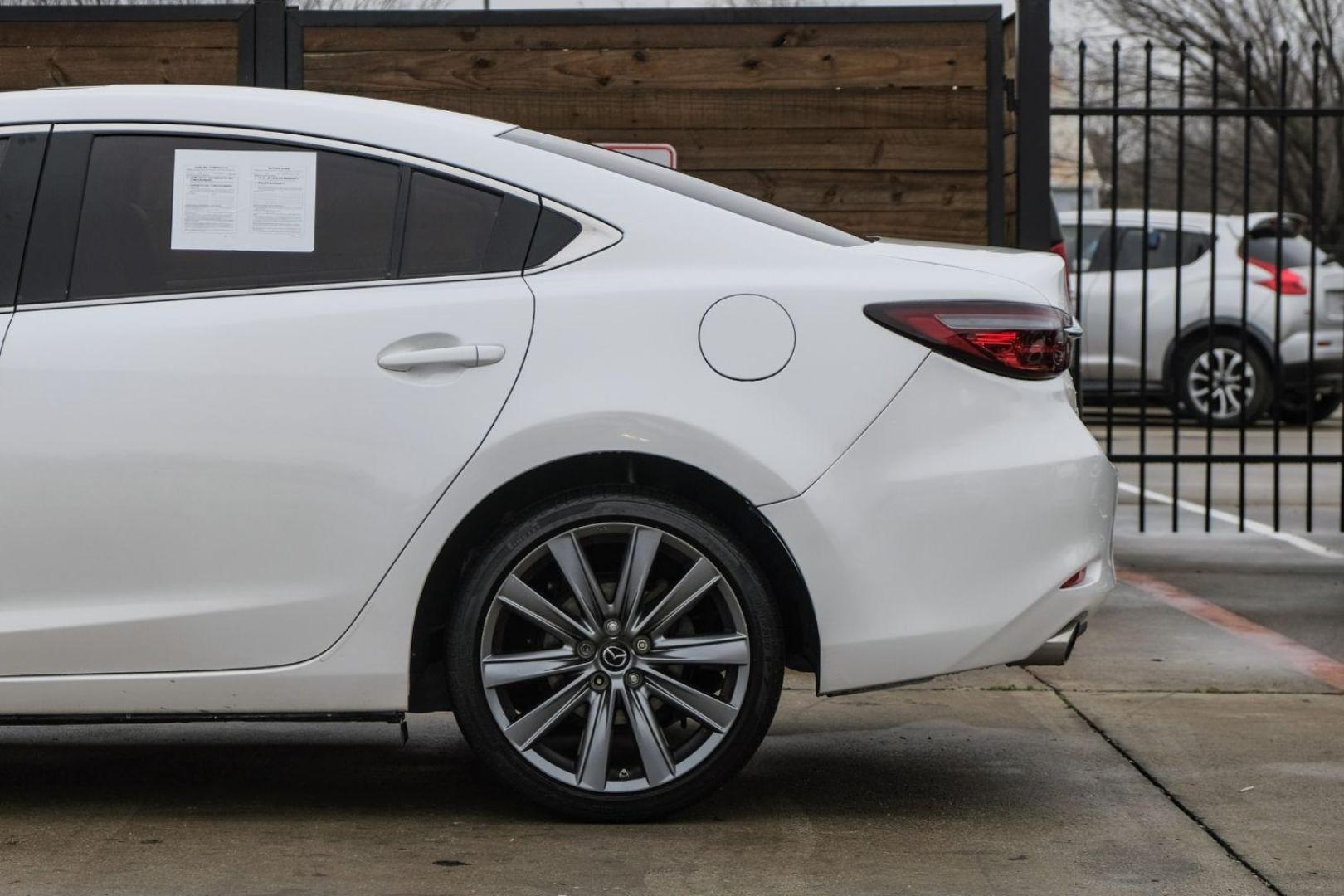 2018 WHITE Mazda MAZDA6 Touring 6A (JM1GL1VM9J1) with an 2.5L L4 DOHC 16V engine, 6-Speed Automatic transmission, located at 2401 E Main St., Grand Prairie, TX, 75050, (972) 262-4440, 32.748981, -96.969643 - Photo#10