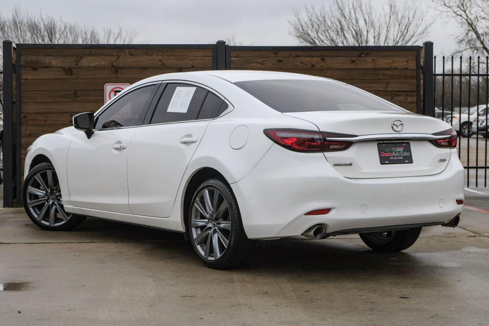 2018 WHITE Mazda MAZDA6 Touring 6A (JM1GL1VM9J1) with an 2.5L L4 DOHC 16V engine, 6-Speed Automatic transmission, located at 2401 E Main St., Grand Prairie, TX, 75050, (972) 262-4440, 32.748981, -96.969643 - Photo#7