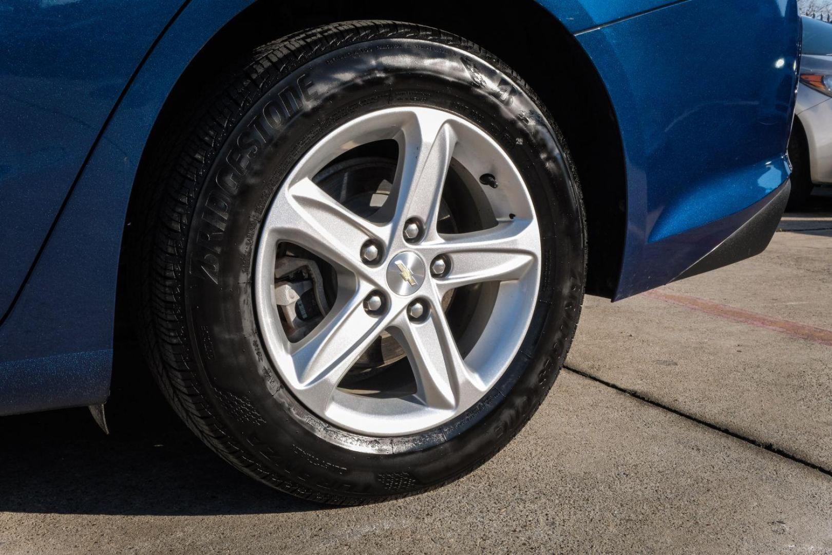 2019 BLUE Chevrolet Malibu 1FL (1G1ZC5ST0KF) with an 1.5L L4 DOHC 16V engine, 6-Speed Automatic transmission, located at 2401 E Main St., Grand Prairie, TX, 75050, (972) 262-4440, 32.748981, -96.969643 - Photo#49