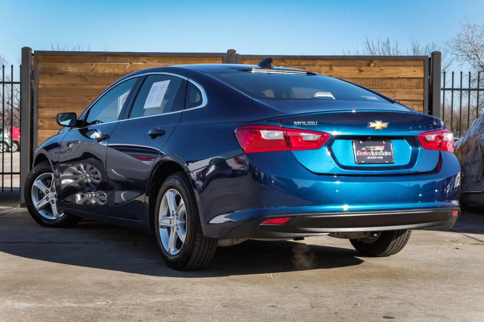 2019 BLUE Chevrolet Malibu 1FL (1G1ZC5ST0KF) with an 1.5L L4 DOHC 16V engine, 6-Speed Automatic transmission, located at 2401 E Main St., Grand Prairie, TX, 75050, (972) 262-4440, 32.748981, -96.969643 - Photo#7