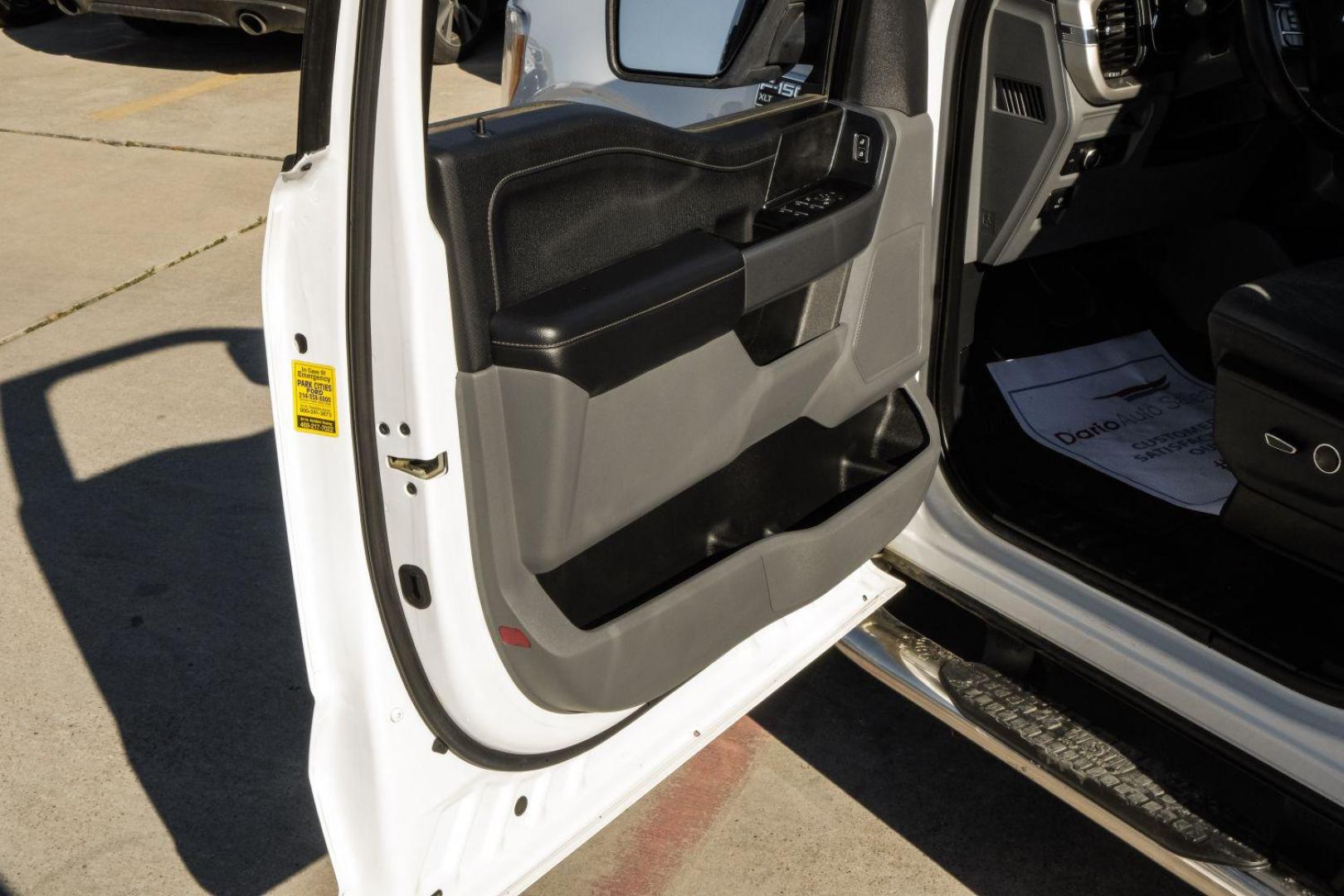 2021 WHITE Ford F-150 XLT SuperCrew 5.5-ft. Bed 4WD (1FTFW1E5XMF) with an 5.0L V8 OHV 16V engine, 6-Speed Automatic transmission, located at 2401 E Main St., Grand Prairie, TX, 75050, (972) 262-4440, 32.748981, -96.969643 - Photo#32