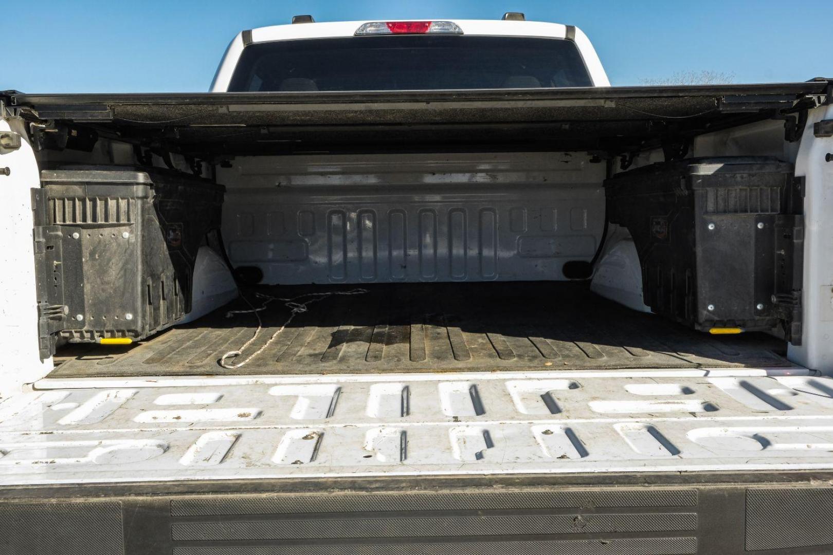 2021 WHITE Ford F-150 XLT SuperCrew 5.5-ft. Bed 4WD (1FTFW1E5XMF) with an 5.0L V8 OHV 16V engine, 6-Speed Automatic transmission, located at 2401 E Main St., Grand Prairie, TX, 75050, (972) 262-4440, 32.748981, -96.969643 - Photo#40