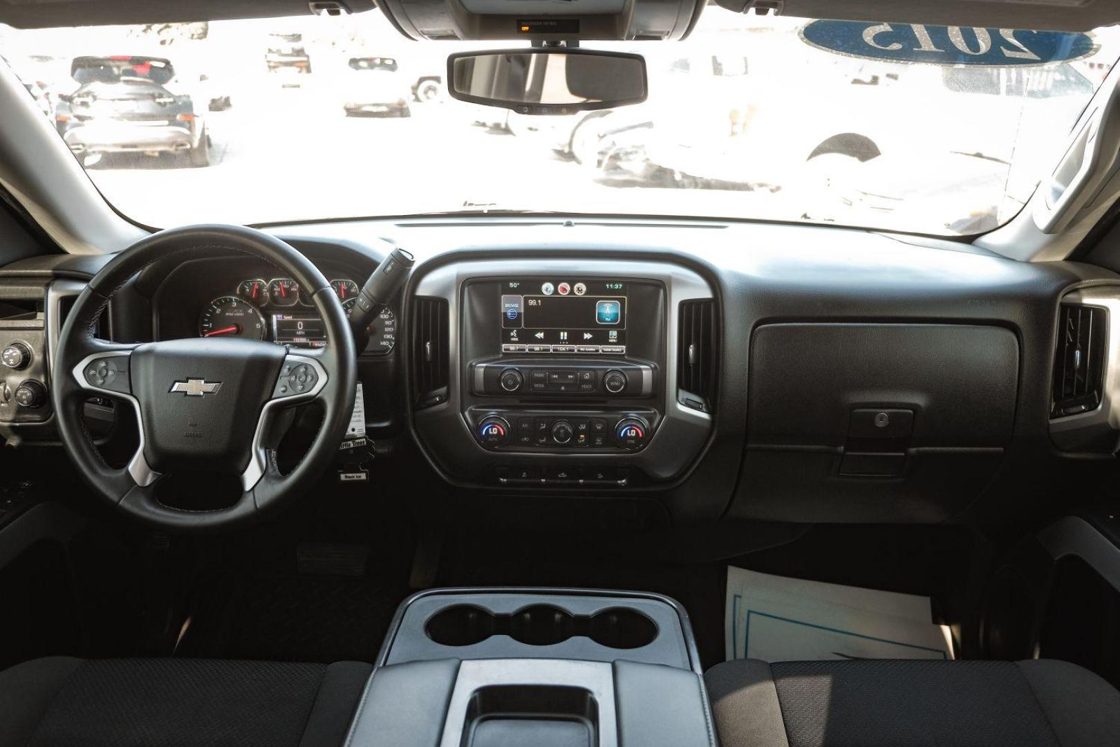 2015 SILVER Chevrolet Silverado 1500 LT Crew Cab 4WD (3GCUKREC7FG) with an 5.3L V8 OHV 16V engine, 6-Speed Automatic transmission, located at 2401 E Main St., Grand Prairie, TX, 75050, (972) 262-4440, 32.748981, -96.969643 - Photo#13