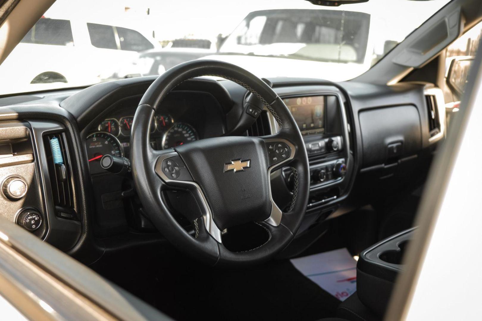 2015 SILVER Chevrolet Silverado 1500 LT Crew Cab 4WD (3GCUKREC7FG) with an 5.3L V8 OHV 16V engine, 6-Speed Automatic transmission, located at 2401 E Main St., Grand Prairie, TX, 75050, (972) 262-4440, 32.748981, -96.969643 - Photo#14