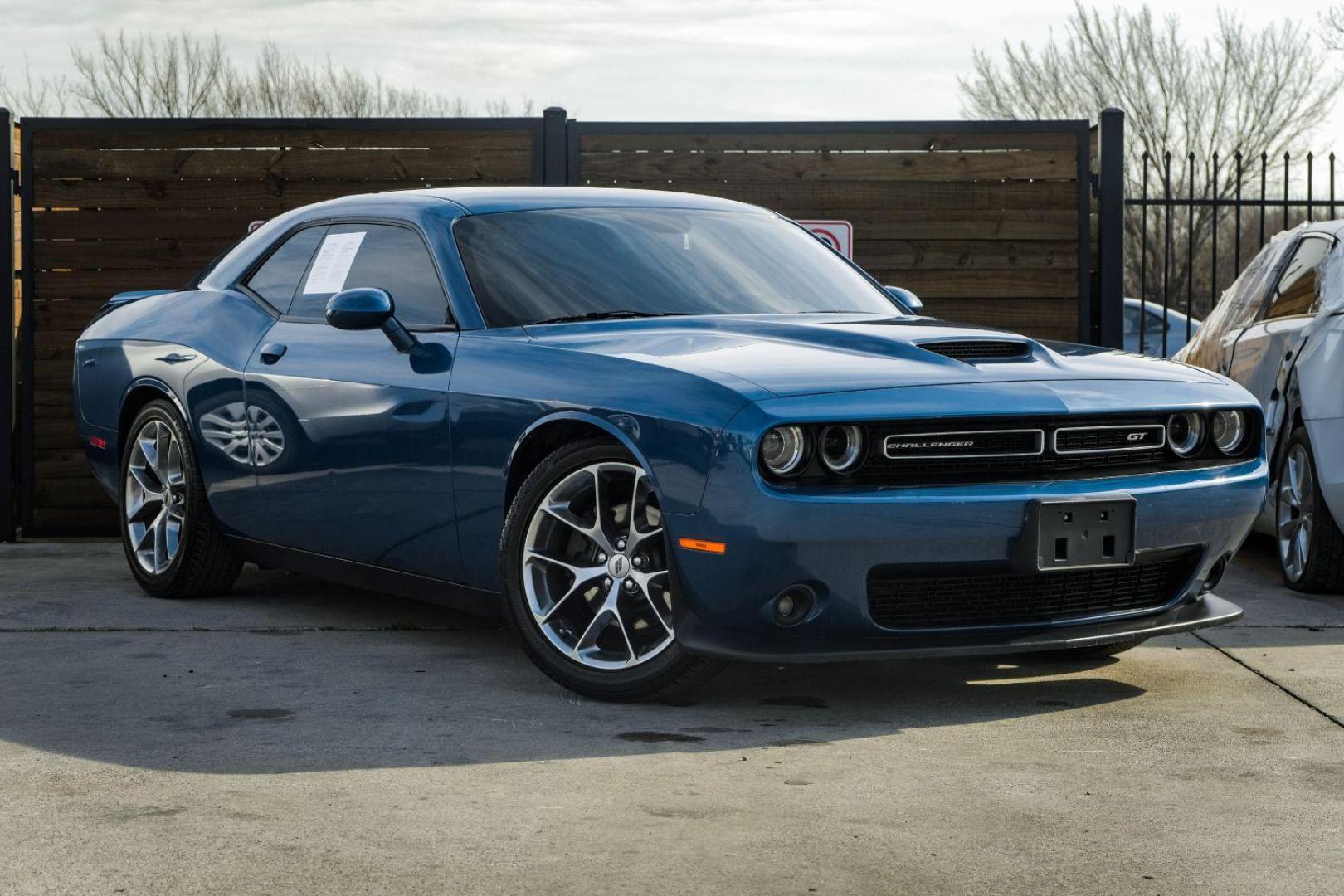 2020 BLUE Dodge Challenger GT (2C3CDZJG7LH) with an 3.6L V6 DOHC 24V engine, 8-Speed Automatic transmission, located at 2401 E Main St., Grand Prairie, TX, 75050, (972) 262-4440, 32.748981, -96.969643 - Photo#3