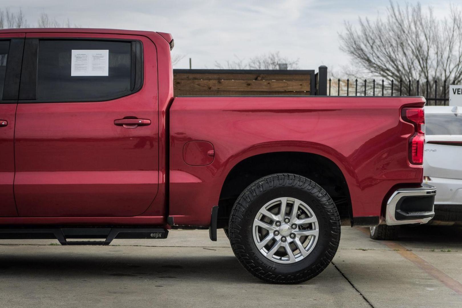 2019 RED Chevrolet Silverado 1500 LT Crew Cab 4WD (3GCUYDED4KG) with an 5.3L V8 OHV 16V engine, 6-Speed Automatic transmission, located at 2401 E Main St., Grand Prairie, TX, 75050, (972) 262-4440, 32.748981, -96.969643 - Photo#10