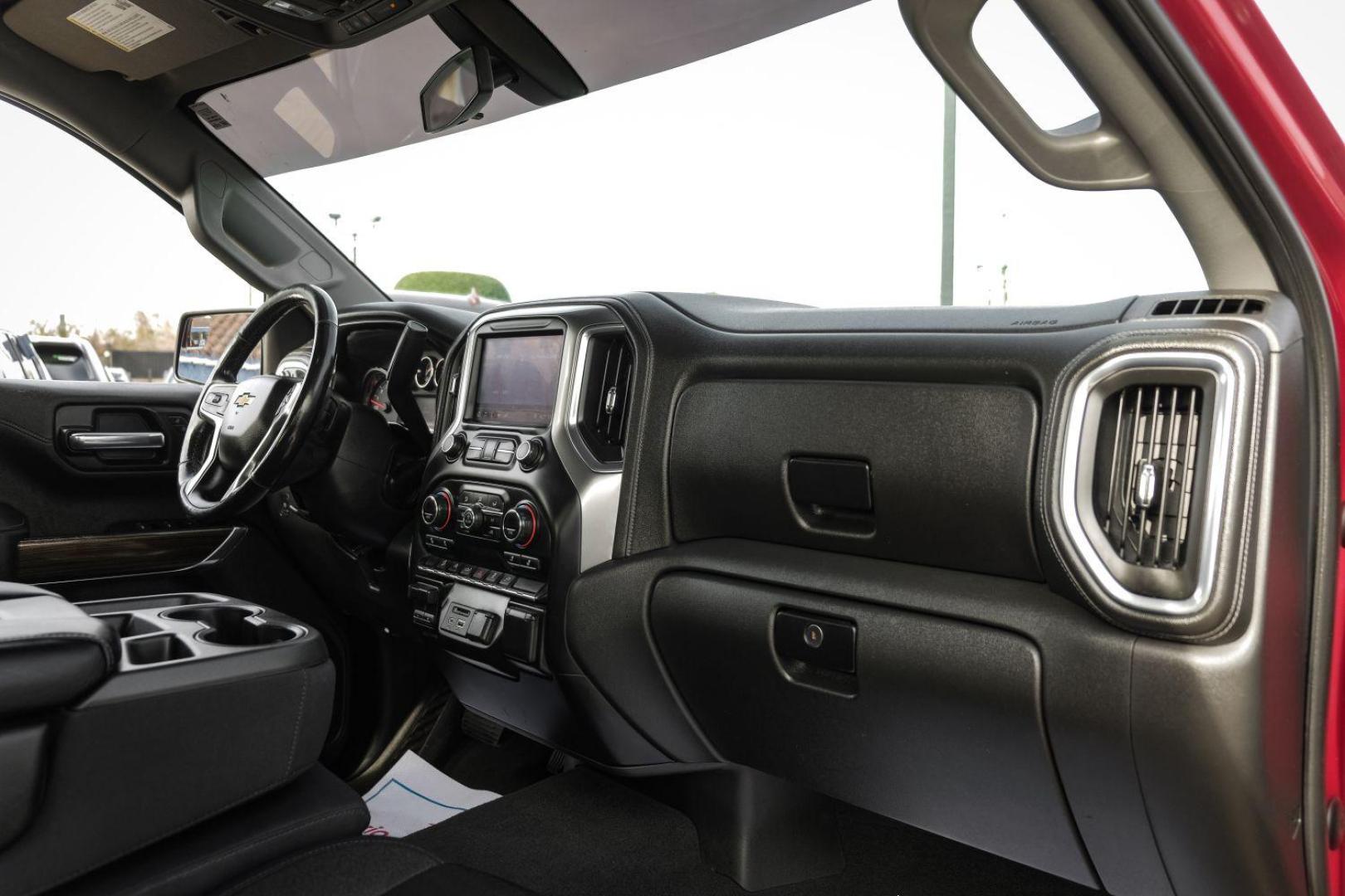 2019 RED Chevrolet Silverado 1500 LT Crew Cab 4WD (3GCUYDED4KG) with an 5.3L V8 OHV 16V engine, 6-Speed Automatic transmission, located at 2401 E Main St., Grand Prairie, TX, 75050, (972) 262-4440, 32.748981, -96.969643 - Photo#11