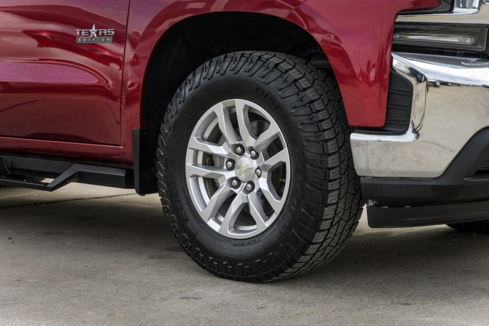 2019 RED Chevrolet Silverado 1500 LT Crew Cab 4WD (3GCUYDED4KG) with an 5.3L V8 OHV 16V engine, 6-Speed Automatic transmission, located at 2401 E Main St., Grand Prairie, TX, 75050, (972) 262-4440, 32.748981, -96.969643 - Photo#50