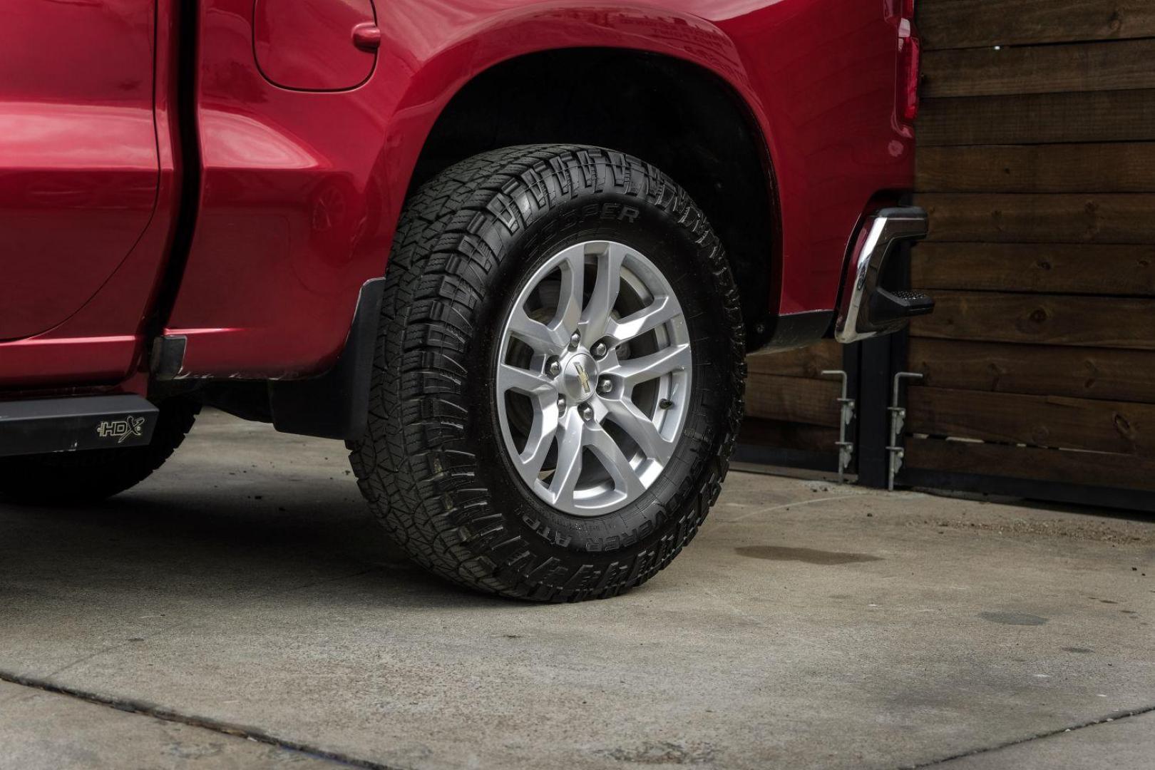 2019 RED Chevrolet Silverado 1500 LT Crew Cab 4WD (3GCUYDED4KG) with an 5.3L V8 OHV 16V engine, 6-Speed Automatic transmission, located at 2401 E Main St., Grand Prairie, TX, 75050, (972) 262-4440, 32.748981, -96.969643 - Photo#52