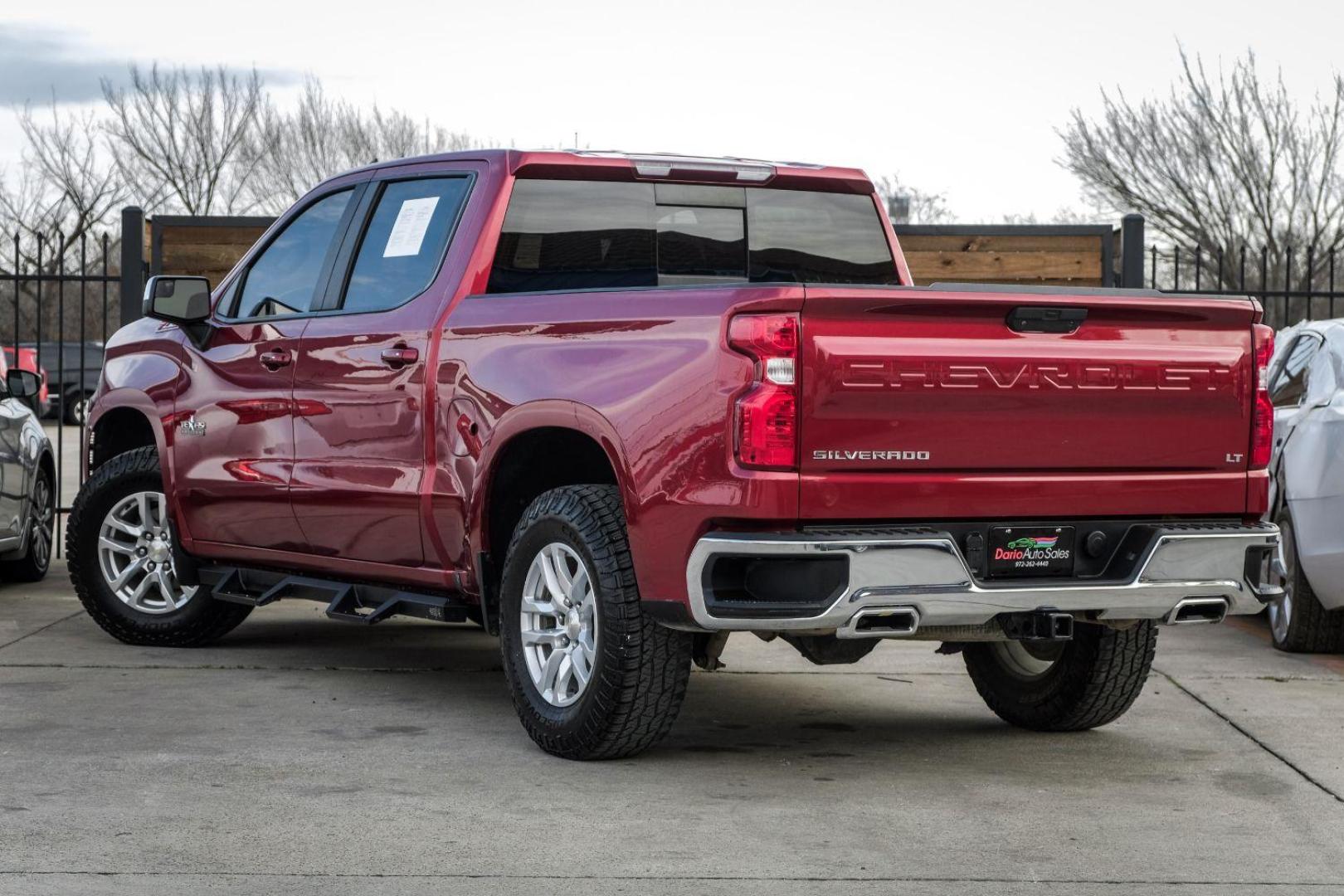 2019 RED Chevrolet Silverado 1500 LT Crew Cab 4WD (3GCUYDED4KG) with an 5.3L V8 OHV 16V engine, 6-Speed Automatic transmission, located at 2401 E Main St., Grand Prairie, TX, 75050, (972) 262-4440, 32.748981, -96.969643 - Photo#7