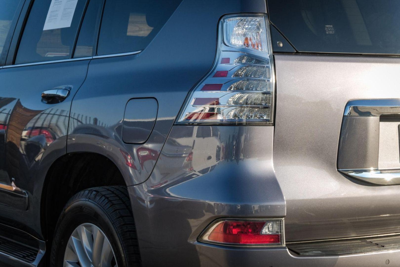 2019 GRAY Lexus GX 460 Base (JTJBM7FX0K5) with an 4.6L V8 DOHC 32V engine, 6-Speed Automatic transmission, located at 2401 E Main St., Grand Prairie, TX, 75050, (972) 262-4440, 32.748981, -96.969643 - Photo#38