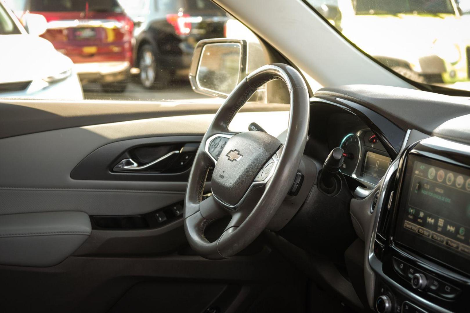 2019 GRAY Chevrolet Traverse Premier FWD (1GNERKKW5KJ) with an 3.6L V6 DOHC 24V engine, 9-Speed Automatic transmission, located at 2401 E Main St., Grand Prairie, TX, 75050, (972) 262-4440, 32.748981, -96.969643 - Photo#12