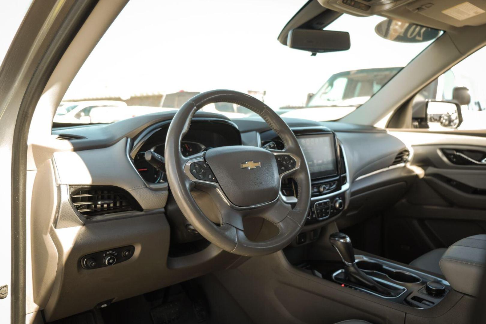 2019 GRAY Chevrolet Traverse Premier FWD (1GNERKKW5KJ) with an 3.6L V6 DOHC 24V engine, 9-Speed Automatic transmission, located at 2401 E Main St., Grand Prairie, TX, 75050, (972) 262-4440, 32.748981, -96.969643 - Photo#15