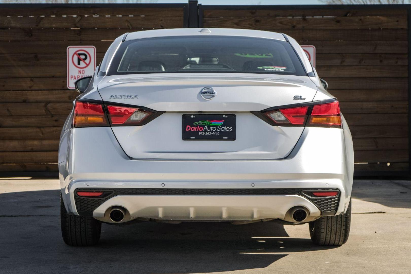 2020 SILVER Nissan Altima 2.5 SL (1N4BL4EV4LC) with an 2.5L L4 DOHC 16V engine, Continuously Variable Transmission transmission, located at 2401 E Main St., Grand Prairie, TX, 75050, (972) 262-4440, 32.748981, -96.969643 - Photo#6