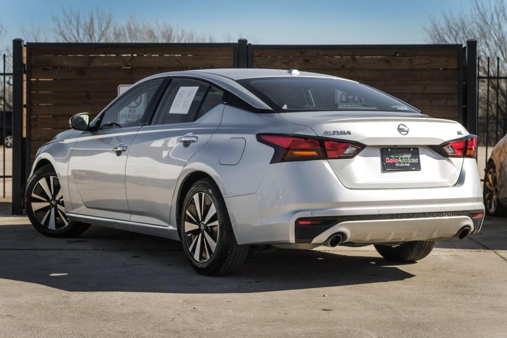 2020 SILVER Nissan Altima 2.5 SL (1N4BL4EV4LC) with an 2.5L L4 DOHC 16V engine, Continuously Variable Transmission transmission, located at 2401 E Main St., Grand Prairie, TX, 75050, (972) 262-4440, 32.748981, -96.969643 - Photo#7