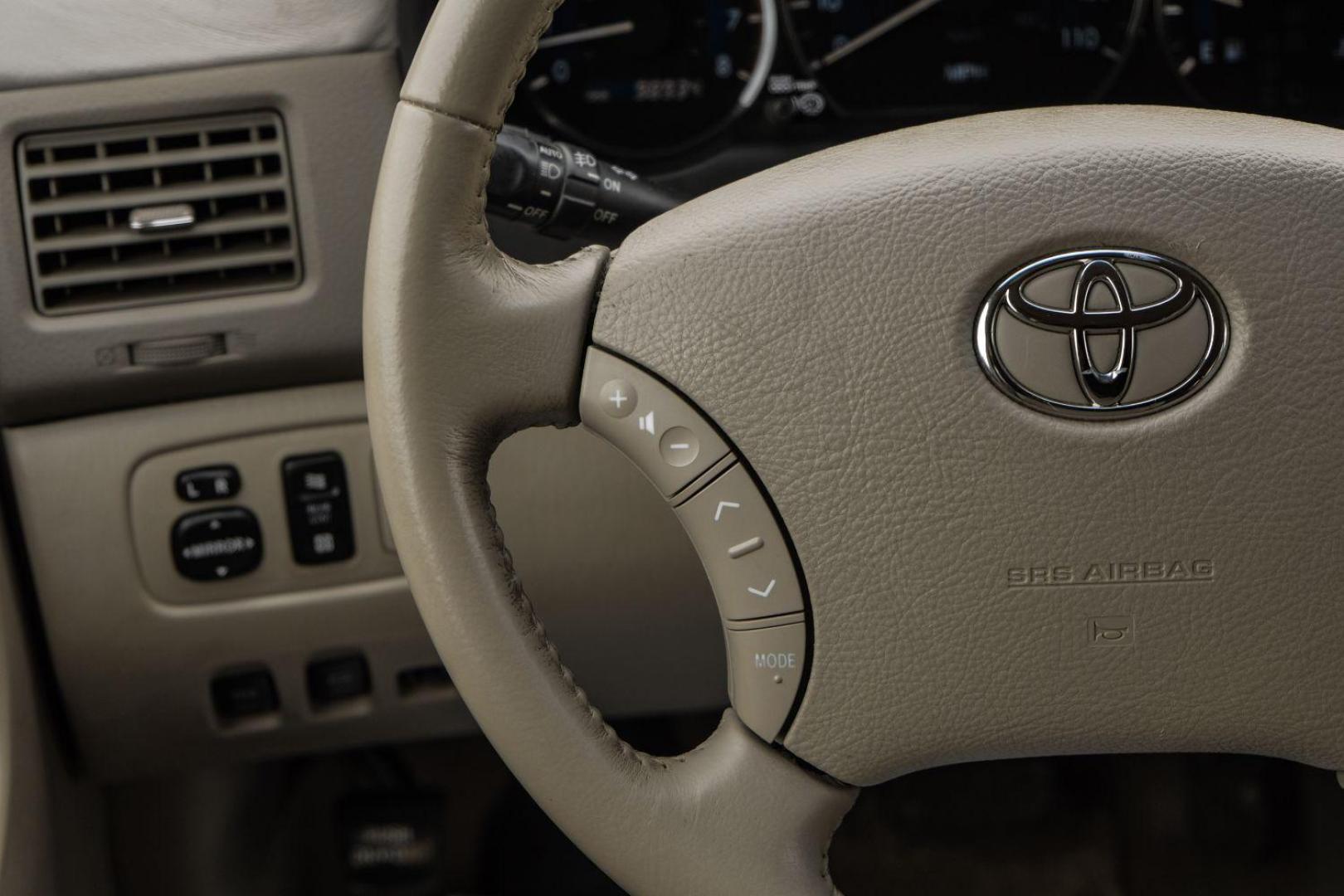 2006 WHITE Toyota Sienna XLE (5TDZA22C26S) with an 3.3L V6 DOHC 24V engine, 5-Speed Automatic transmission, located at 2401 E Main St., Grand Prairie, TX, 75050, (972) 262-4440, 32.748981, -96.969643 - Photo#15