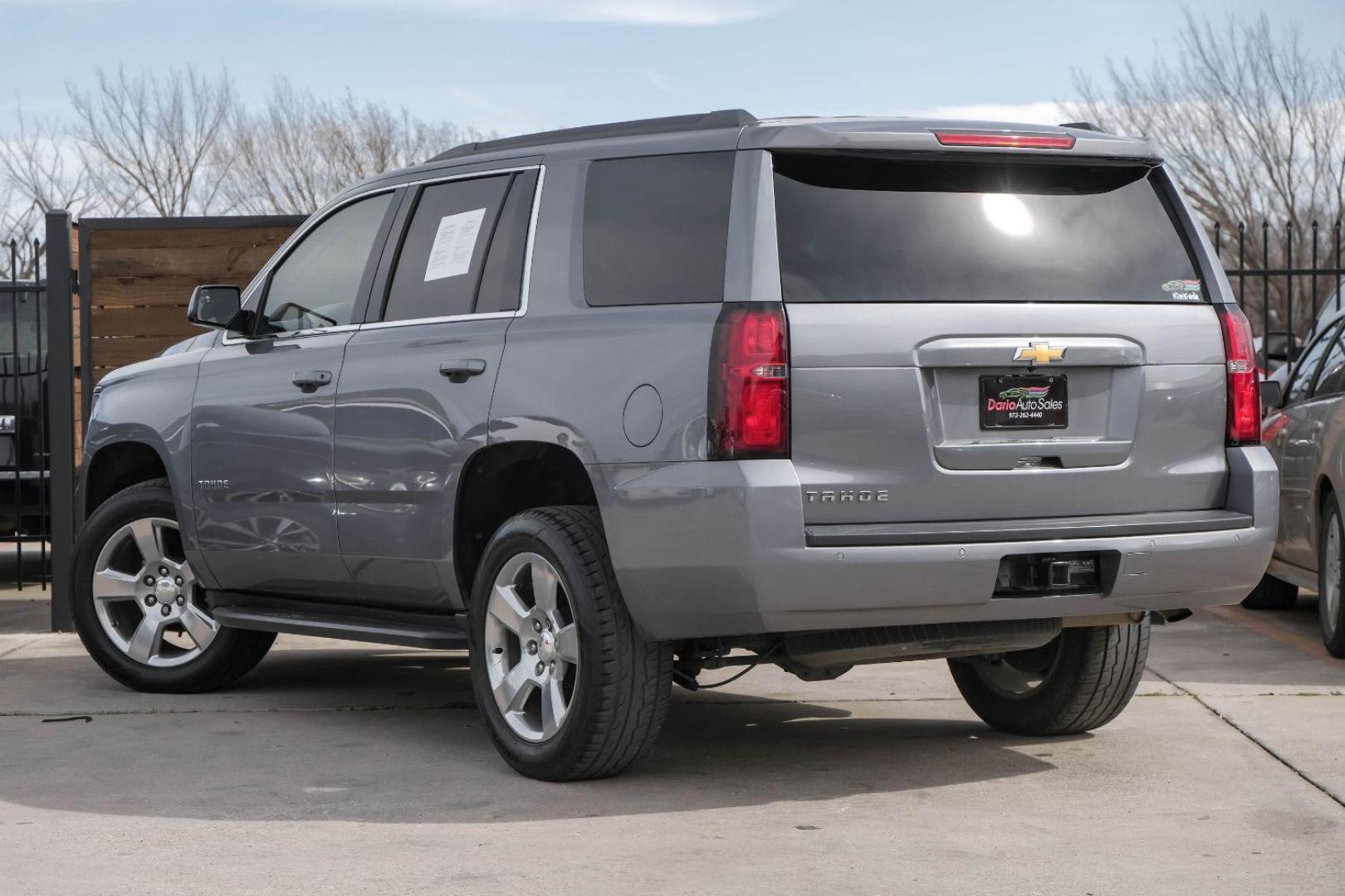 2018 GRAY Chevrolet Tahoe LS 2WD (1GNSCAKC6JR) with an 5.3L V8 OHV 16V engine, 6-Speed Automatic transmission, located at 2401 E Main St., Grand Prairie, TX, 75050, (972) 262-4440, 32.748981, -96.969643 - Photo#14