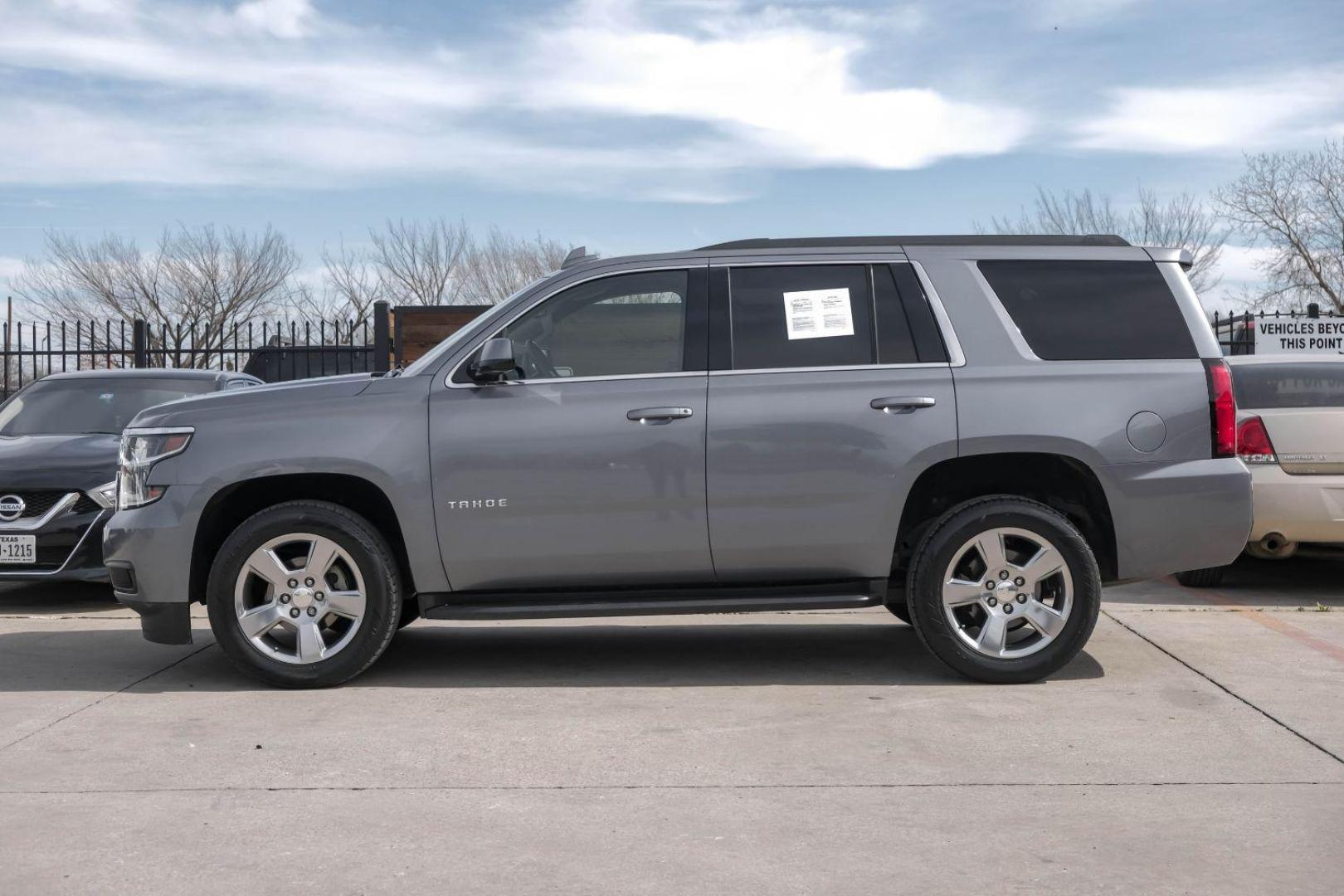 2018 GRAY Chevrolet Tahoe LS 2WD (1GNSCAKC6JR) with an 5.3L V8 OHV 16V engine, 6-Speed Automatic transmission, located at 2401 E Main St., Grand Prairie, TX, 75050, (972) 262-4440, 32.748981, -96.969643 - Photo#15