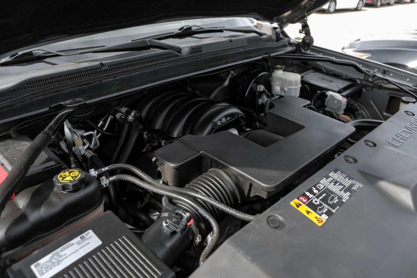 2018 GRAY Chevrolet Tahoe LS 2WD (1GNSCAKC6JR) with an 5.3L V8 OHV 16V engine, 6-Speed Automatic transmission, located at 2401 E Main St., Grand Prairie, TX, 75050, (972) 262-4440, 32.748981, -96.969643 - Photo#53