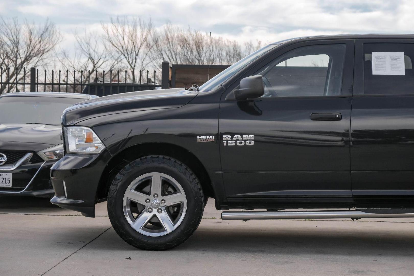 2015 BLACK RAM 1500 Tradesman Crew Cab SWB 4WD (1C6RR7KT3FS) with an 5.7L V8 OHV 16V engine, 8-Speed Automatic transmission, located at 2401 E Main St., Grand Prairie, TX, 75050, (972) 262-4440, 32.748981, -96.969643 - Photo#12