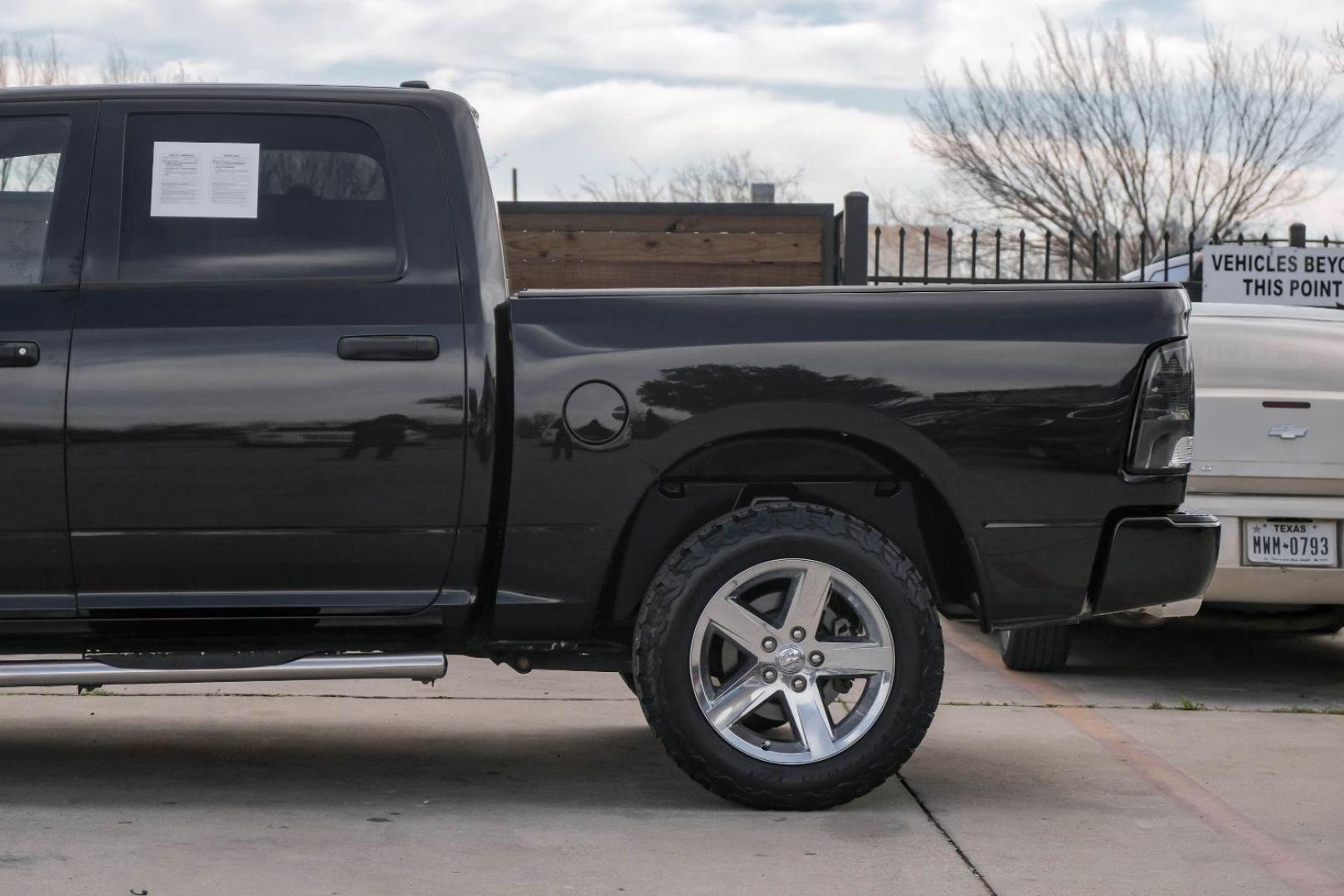 2015 BLACK RAM 1500 Tradesman Crew Cab SWB 4WD (1C6RR7KT3FS) with an 5.7L V8 OHV 16V engine, 8-Speed Automatic transmission, located at 2401 E Main St., Grand Prairie, TX, 75050, (972) 262-4440, 32.748981, -96.969643 - Photo#13