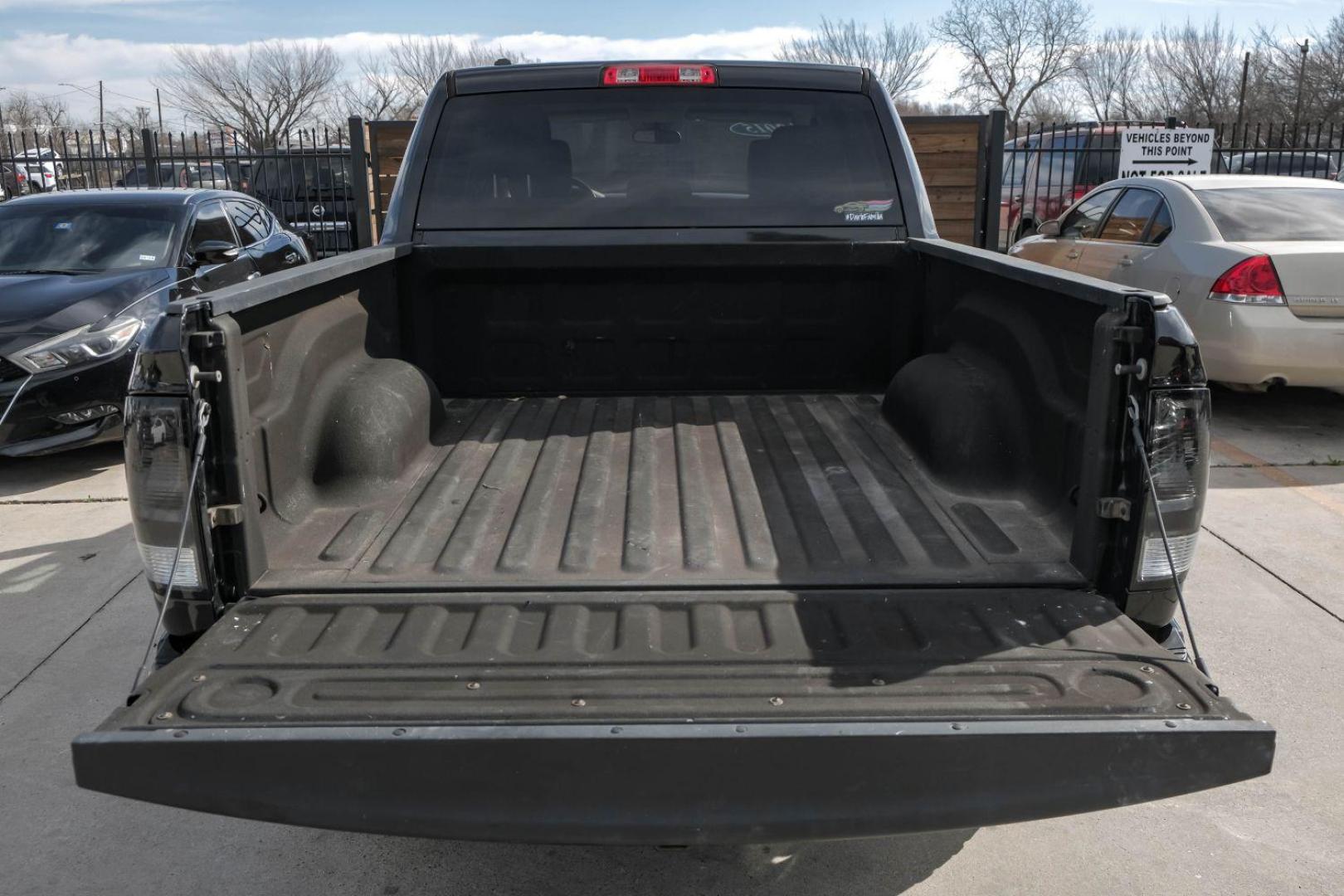 2015 BLACK RAM 1500 Tradesman Crew Cab SWB 4WD (1C6RR7KT3FS) with an 5.7L V8 OHV 16V engine, 8-Speed Automatic transmission, located at 2401 E Main St., Grand Prairie, TX, 75050, (972) 262-4440, 32.748981, -96.969643 - Photo#44