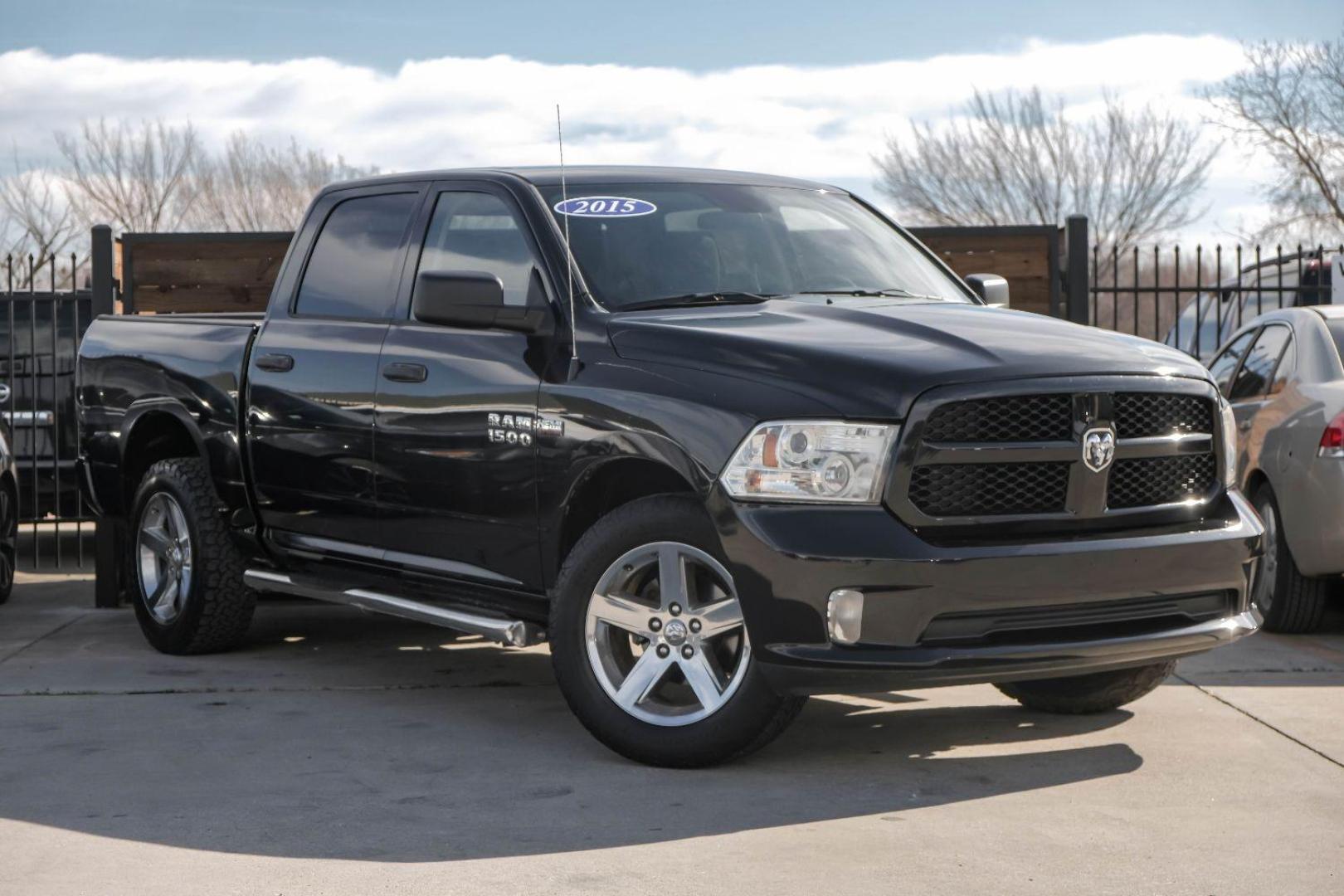 2015 BLACK RAM 1500 Tradesman Crew Cab SWB 4WD (1C6RR7KT3FS) with an 5.7L V8 OHV 16V engine, 8-Speed Automatic transmission, located at 2401 E Main St., Grand Prairie, TX, 75050, (972) 262-4440, 32.748981, -96.969643 - Photo#6