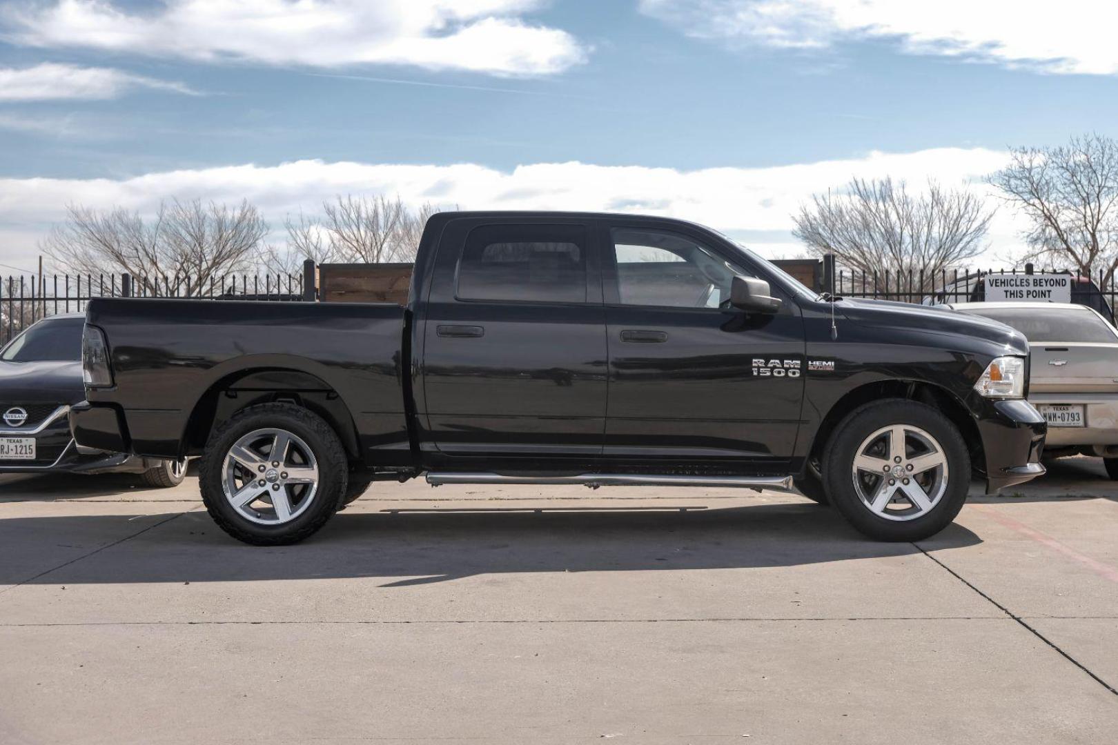 2015 BLACK RAM 1500 Tradesman Crew Cab SWB 4WD (1C6RR7KT3FS) with an 5.7L V8 OHV 16V engine, 8-Speed Automatic transmission, located at 2401 E Main St., Grand Prairie, TX, 75050, (972) 262-4440, 32.748981, -96.969643 - Photo#7